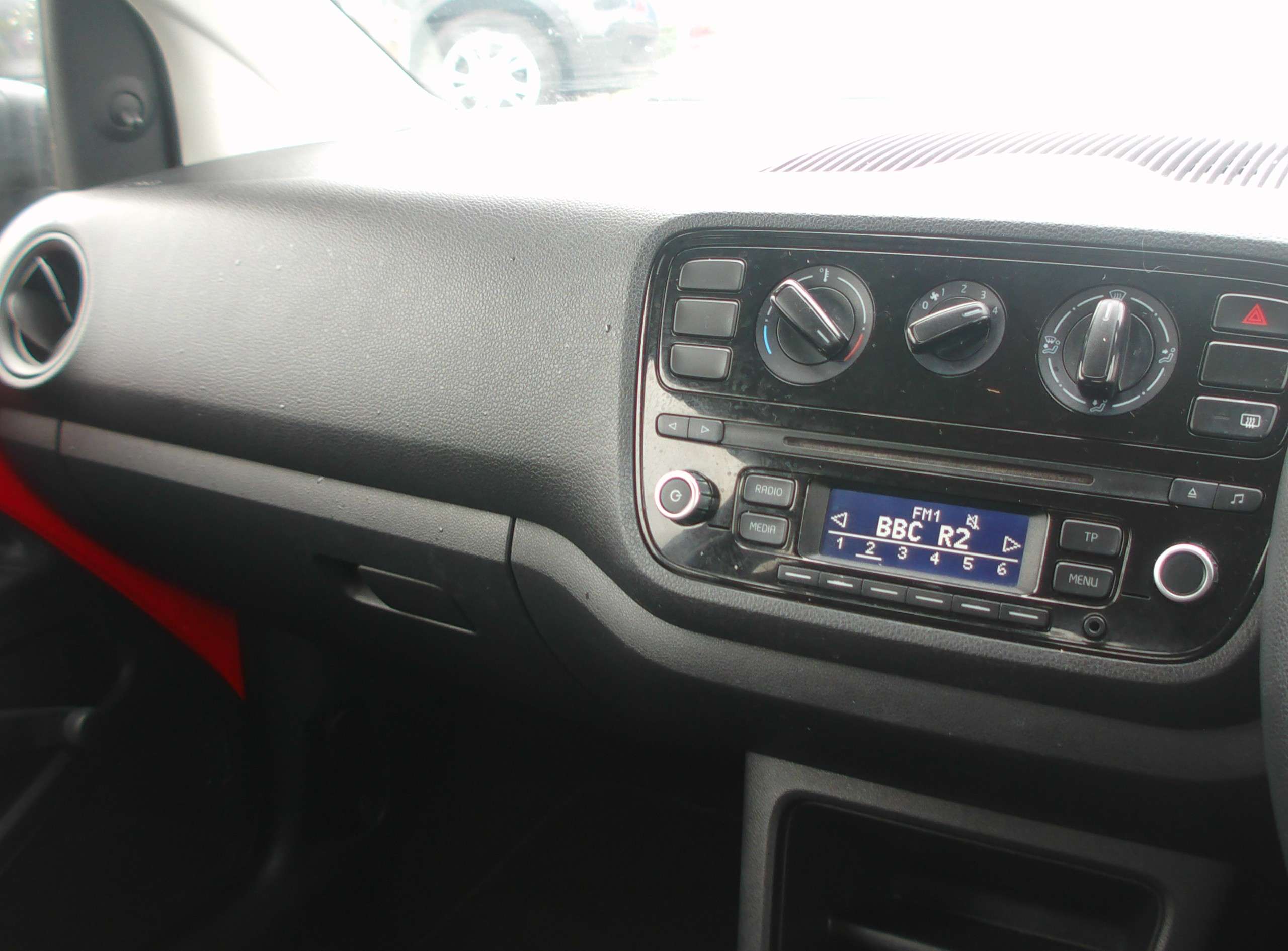 2014 VOLKSWAGEN UP! 2014 VOLKSWAGEN UP!