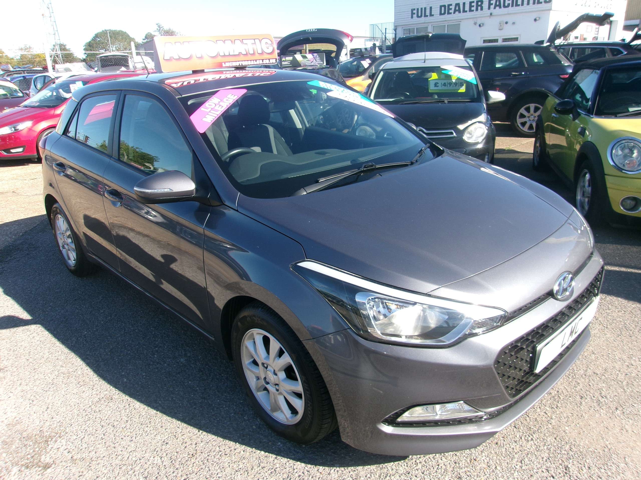 A 2017 HYUNDAI I20 Automatic 1.4 SE Hatchback 5dr Petrol Euro 6 (100 ps) A 2017 HYUNDAI I20 Automatic 1.4 SE Hatchback 5dr Petrol Euro 6 (100 ps)