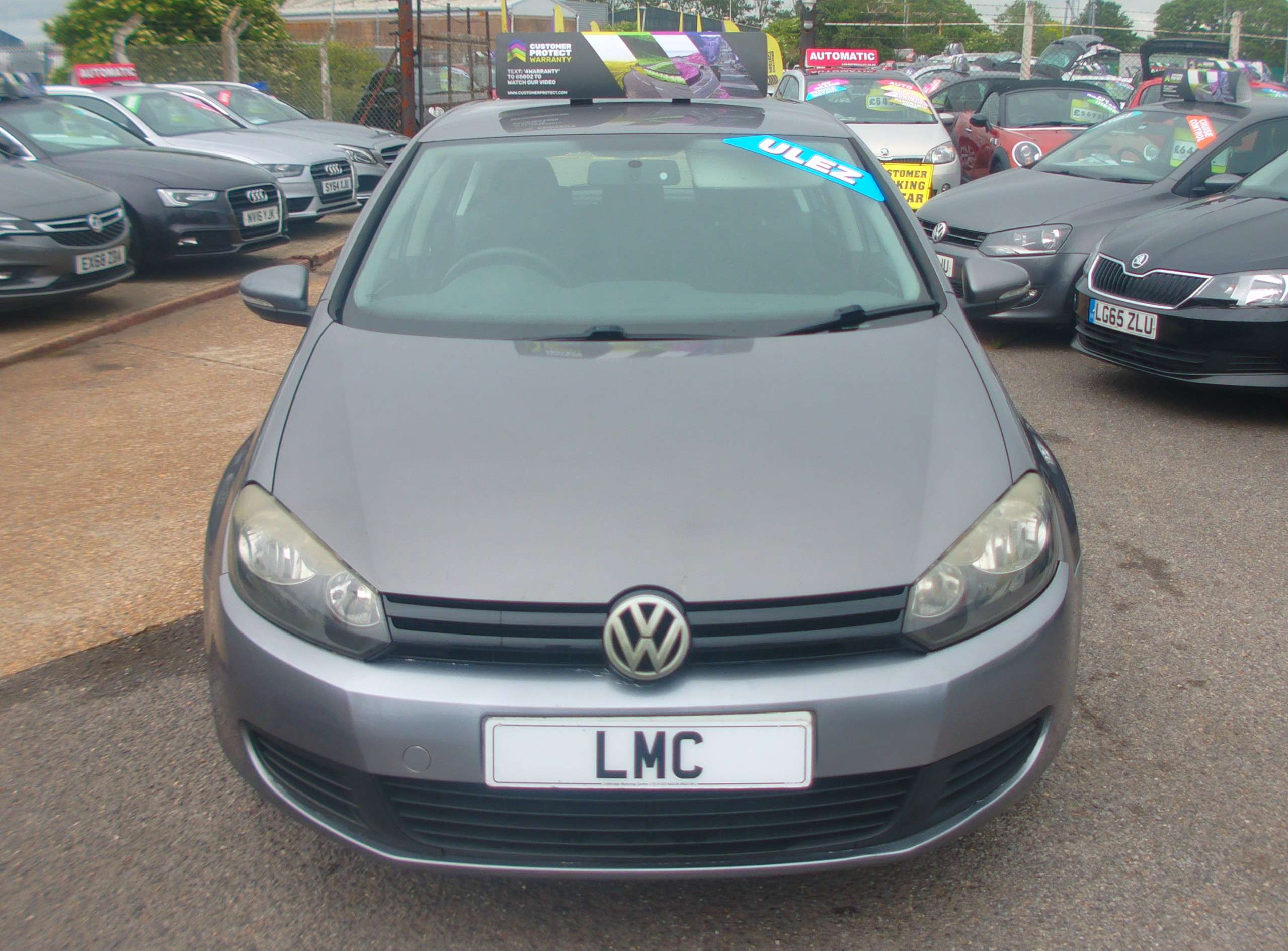 A 2009 VOLKSWAGEN GOLF 1.6 FSI S Hatchback 5dr Petrol Manual Euro 5 (102 ps) A 2009 VOLKSWAGEN GOLF 1.6 FSI S Hatchback 5dr Petrol Manual Euro 5 (102 ps)
