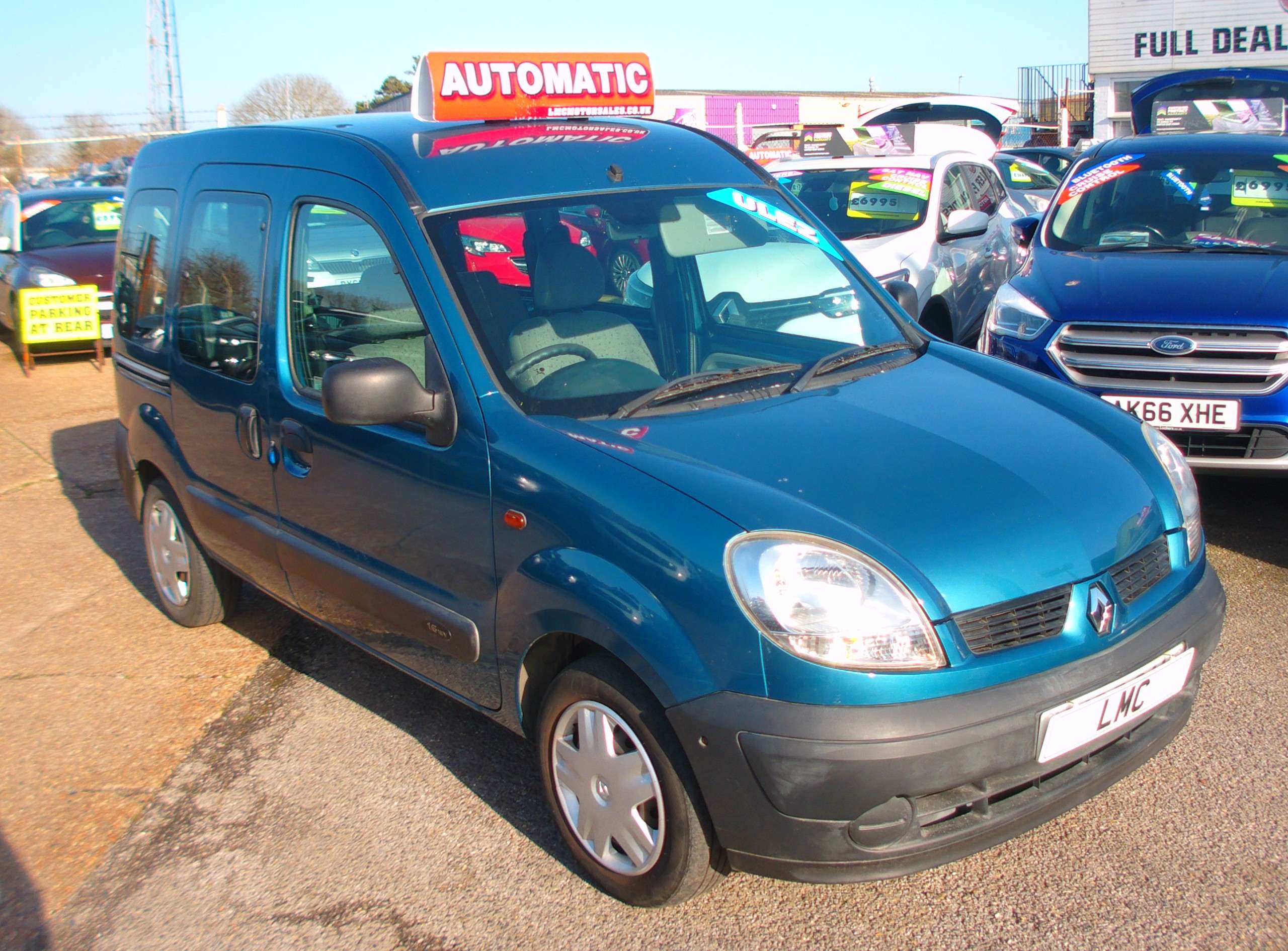 A 2005 RENAULT KANGOO 1.6 16v Authentique MPV 5dr Petrol Automatic (95 bhp) A 2005 RENAULT KANGOO 1.6 16v Authentique MPV 5dr Petrol Automatic (95 bhp)
