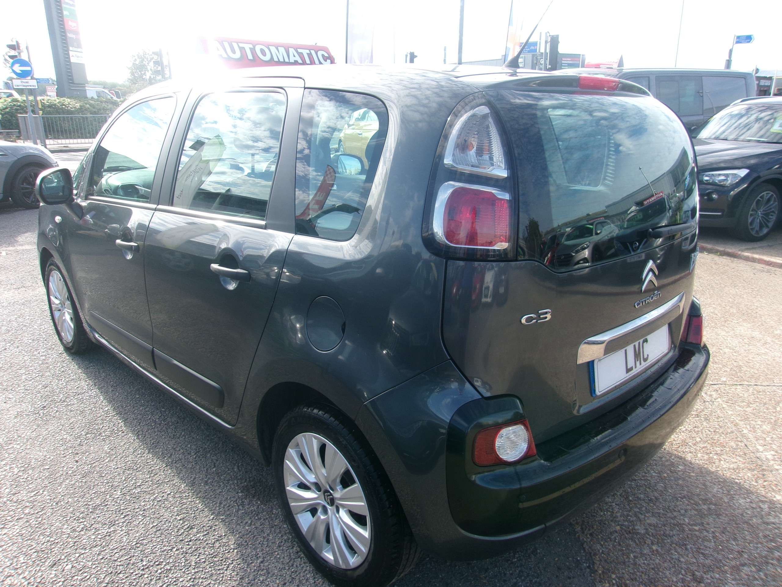 A 2014 CITROEN C3 PICASSO Automatic 1.6 VTi VTR+ MPV 5dr Petrol ETG6 (120 ps) A 2014 CITROEN C3 PICASSO Automatic 1.6 VTi VTR+ MPV 5dr Petrol ETG6 (120 ps)