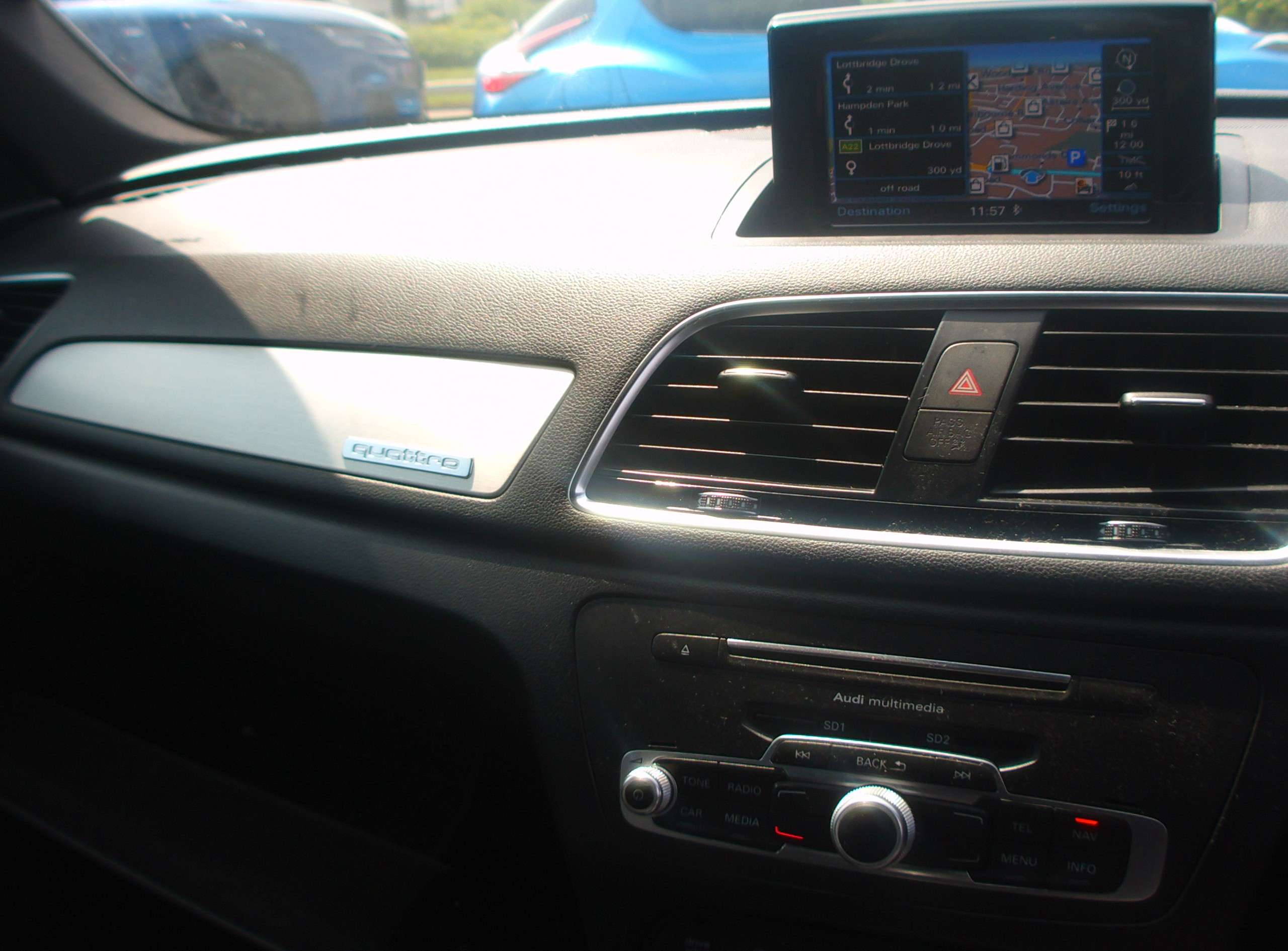 2015 AUDI Q3 2015 AUDI Q3