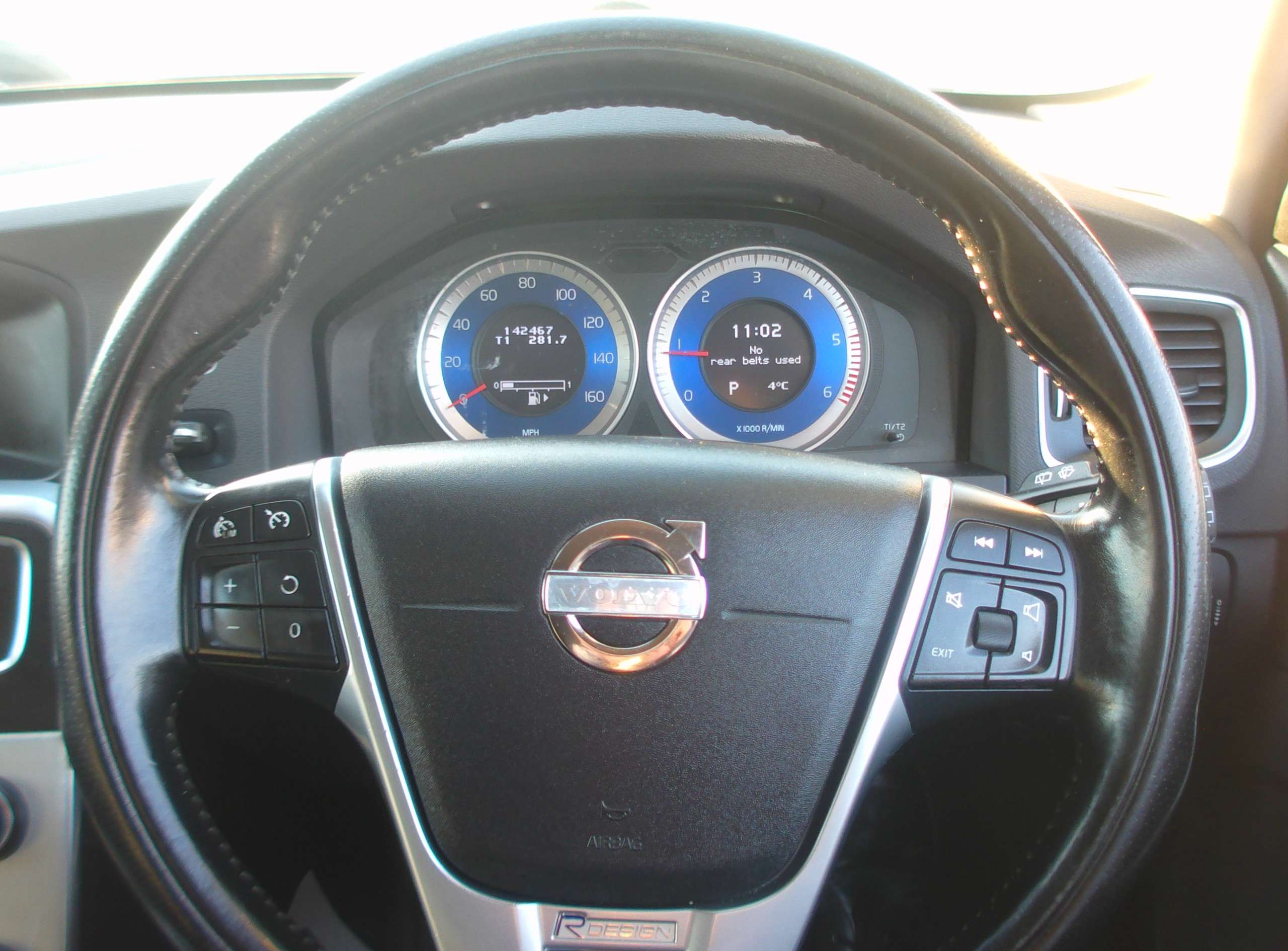 2012 VOLVO V60 2012 VOLVO V60