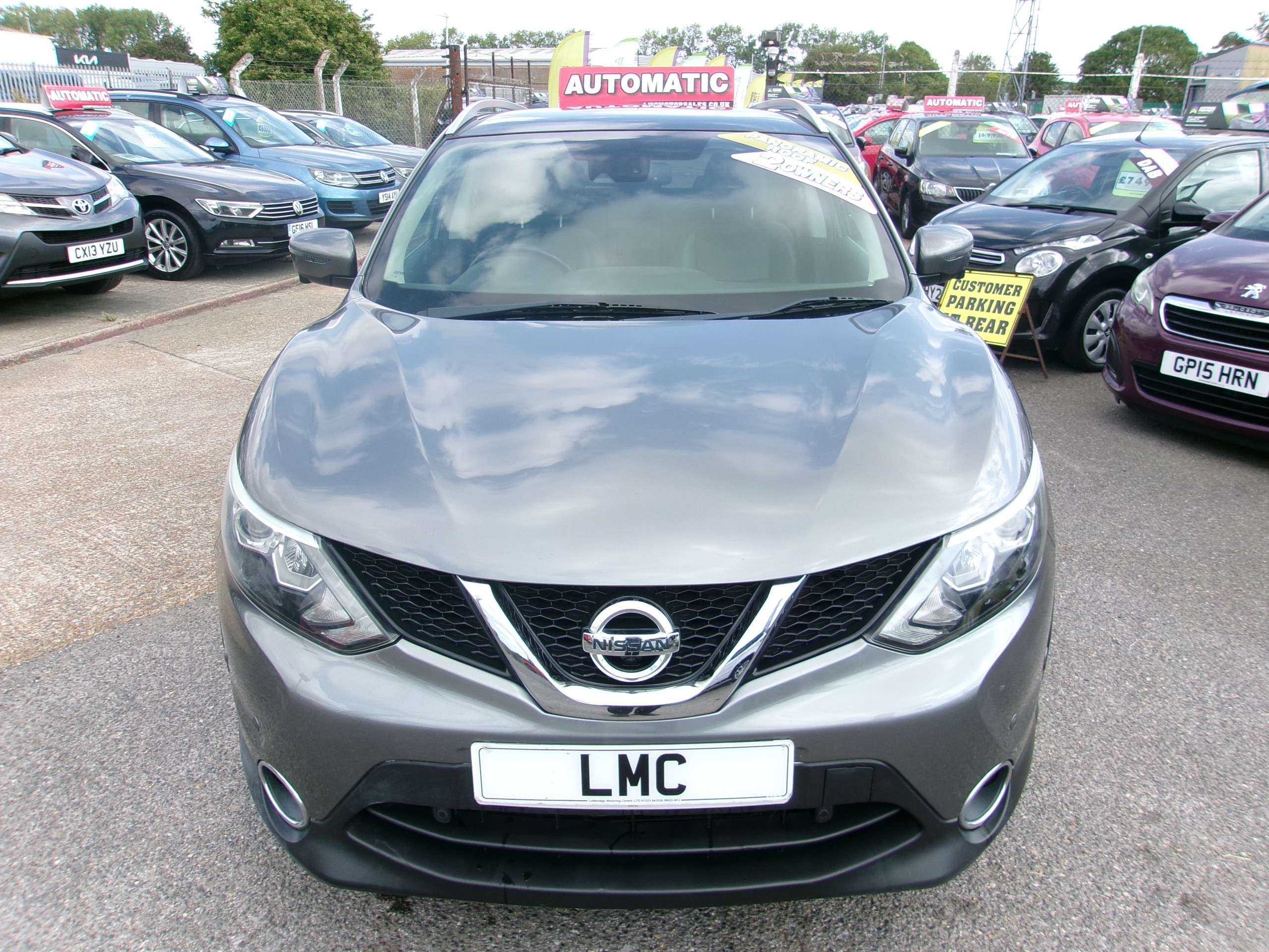 A 2017 NISSAN QASHQAI 1.6 dCi Tekna SUV 5dr Diesel XTRON 2WD Euro 6 (s/s) (130 ps) A 2017 NISSAN QASHQAI 1.6 dCi Tekna SUV 5dr Diesel XTRON 2WD Euro 6 (s/s) (130 ps)
