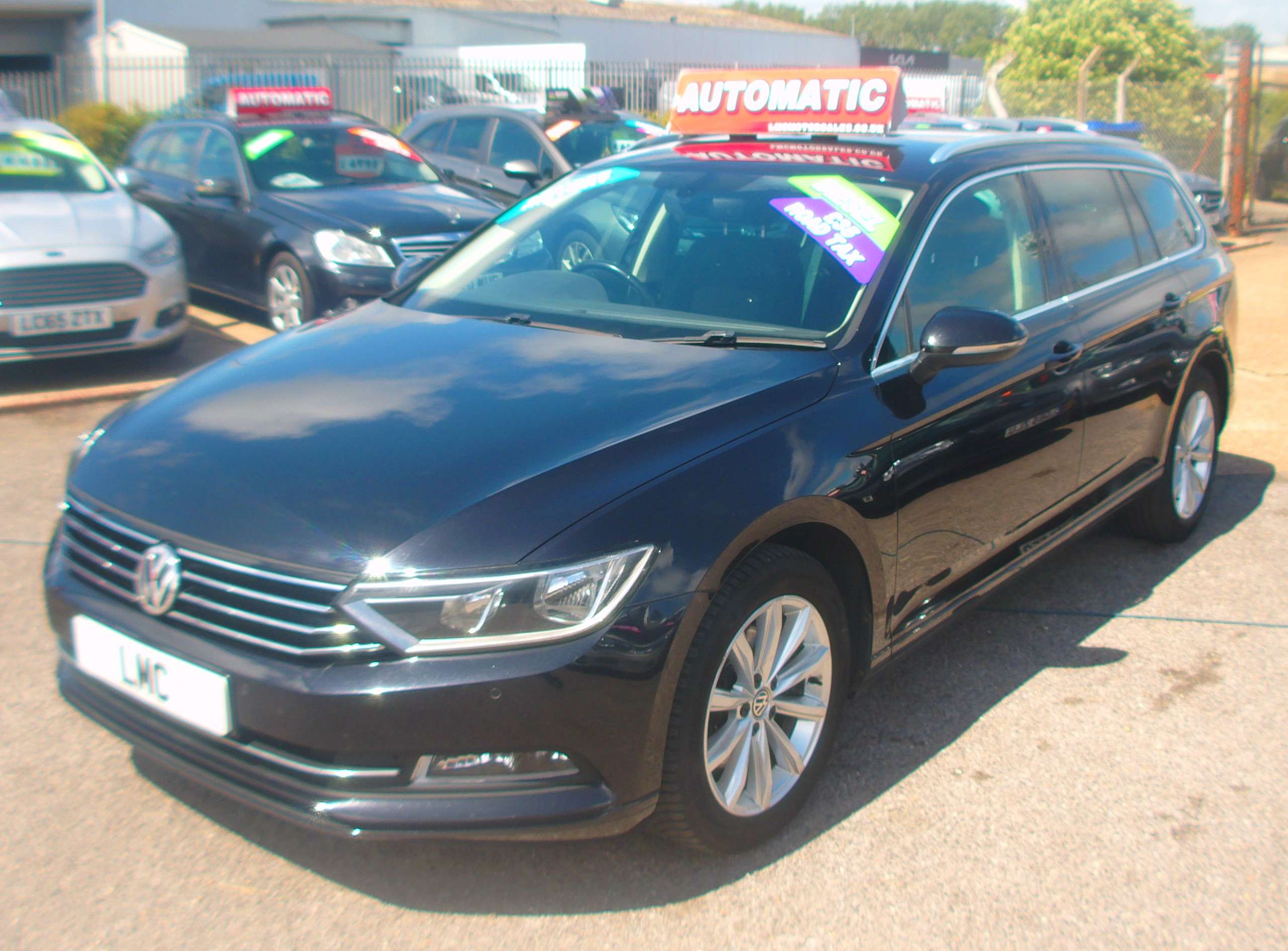 A 2016 VOLKSWAGEN PASSAT 2.0 TDI BlueMotion Tech SE Business Estate 5dr Diesel DSG Euro 6 (s/s) (150 ps) A 2016 VOLKSWAGEN PASSAT 2.0 TDI BlueMotion Tech SE Business Estate 5dr Diesel DSG Euro 6 (s/s) (150 ps)