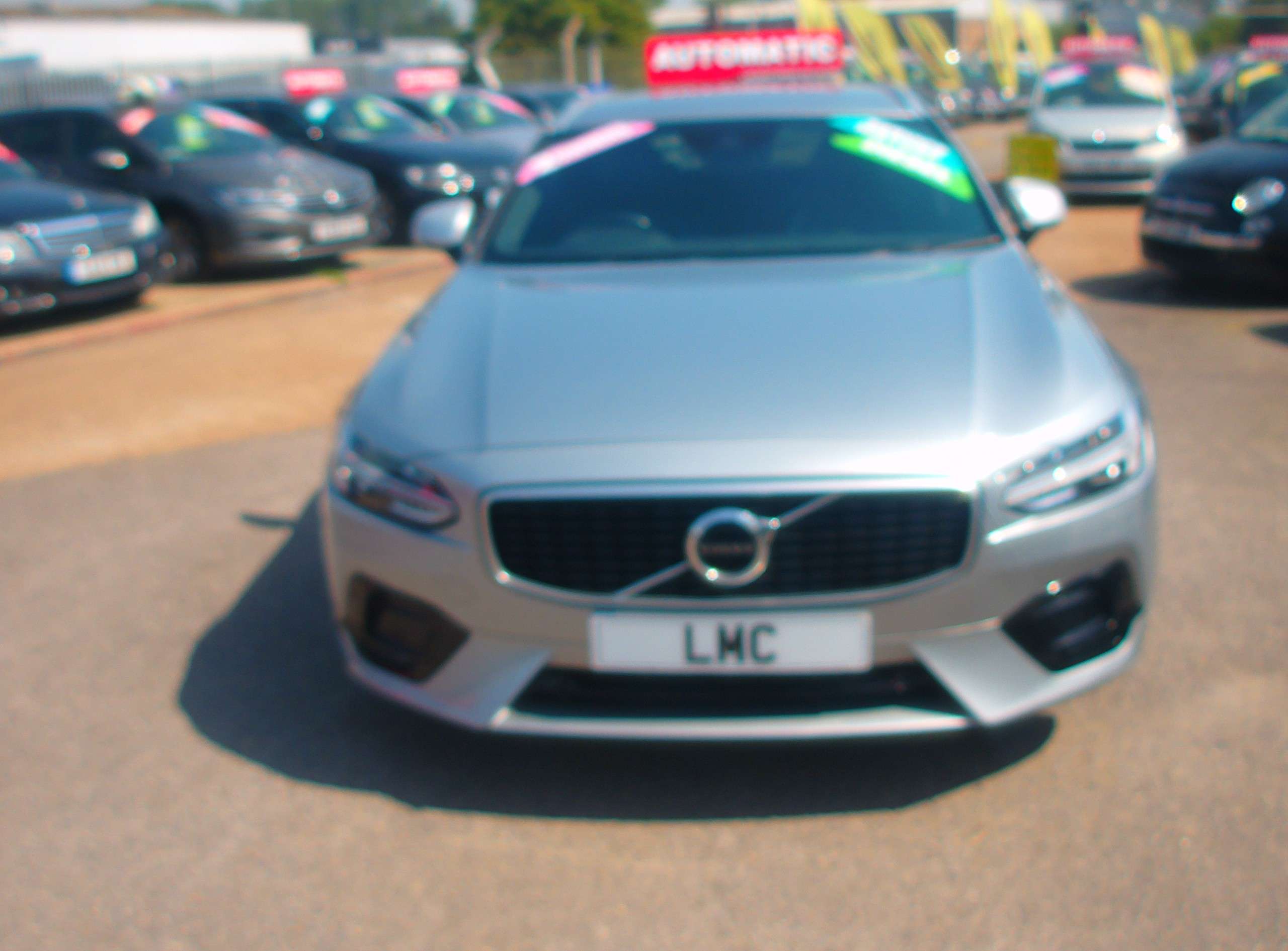 A 2017 VOLVO V90 AUTO AWD 2.0 D5 PowerPulse R-Design Estate 5dr Diesel Auto AWD Euro 6 (s/s) (235 ps) A 2017 VOLVO V90 AUTO AWD 2.0 D5 PowerPulse R-Design Estate 5dr Diesel Auto AWD Euro 6 (s/s) (235 ps)