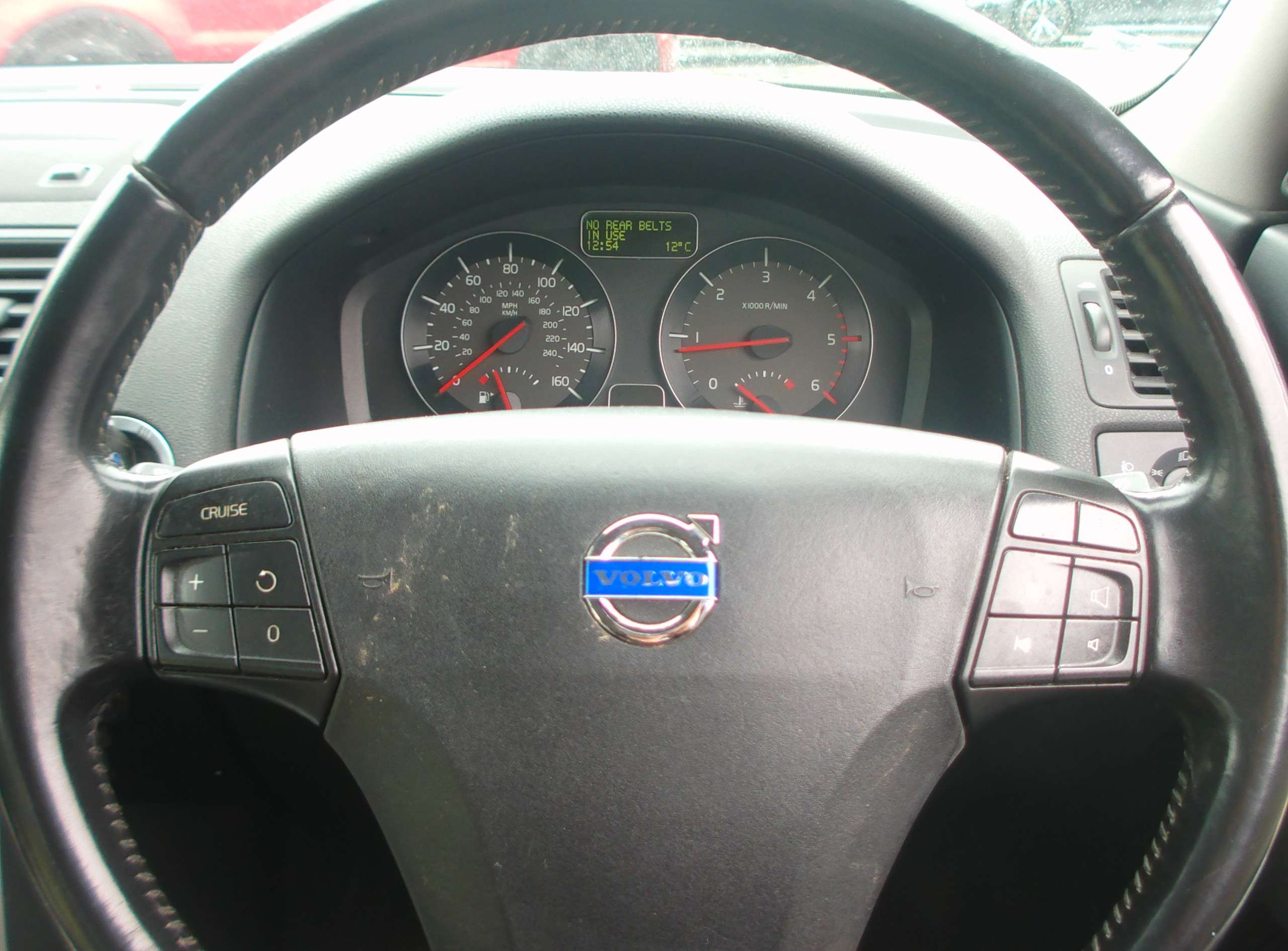 2011 VOLVO V50 2011 VOLVO V50