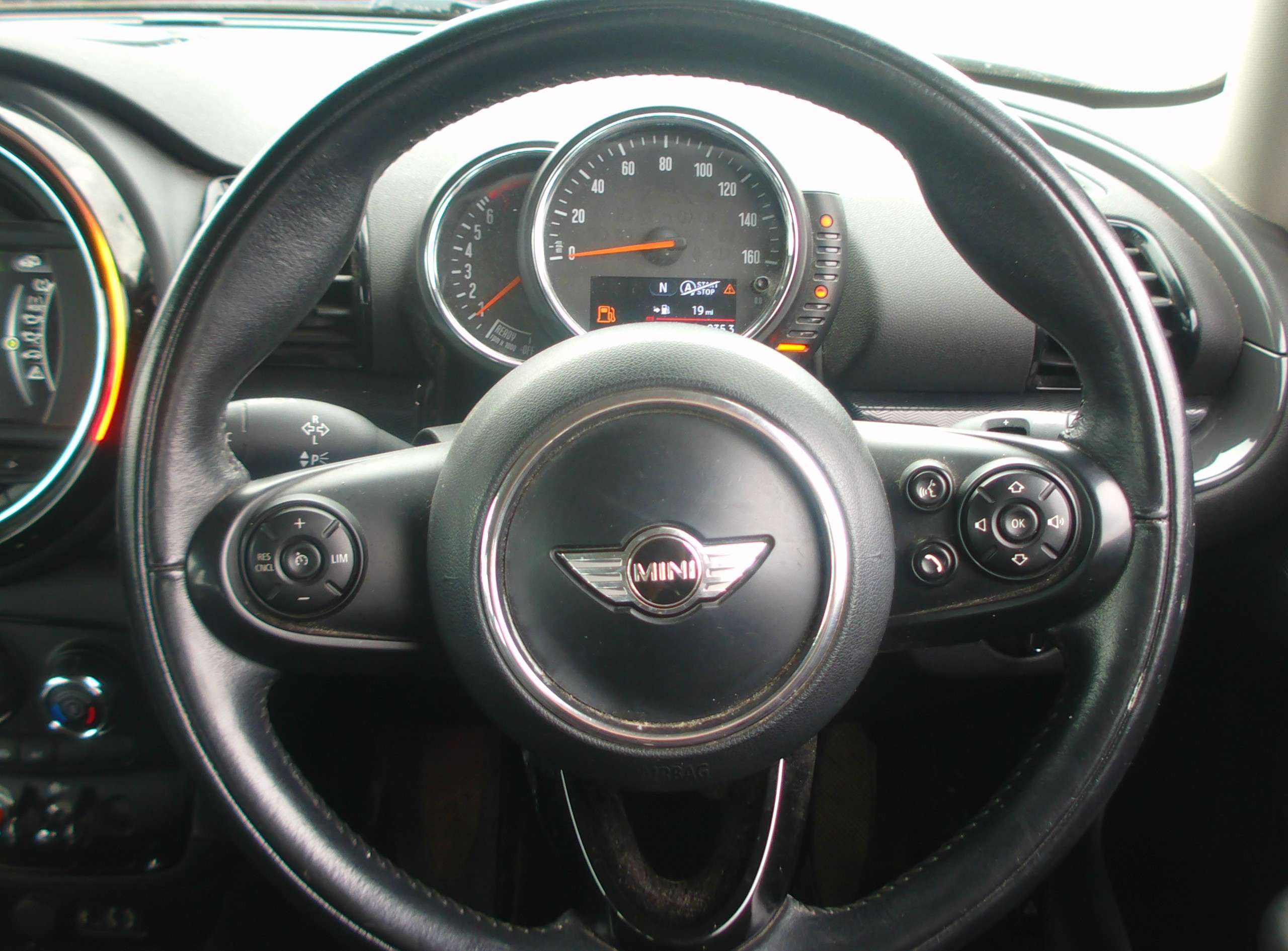 2016 MINI CLUBMAN 2016 MINI CLUBMAN