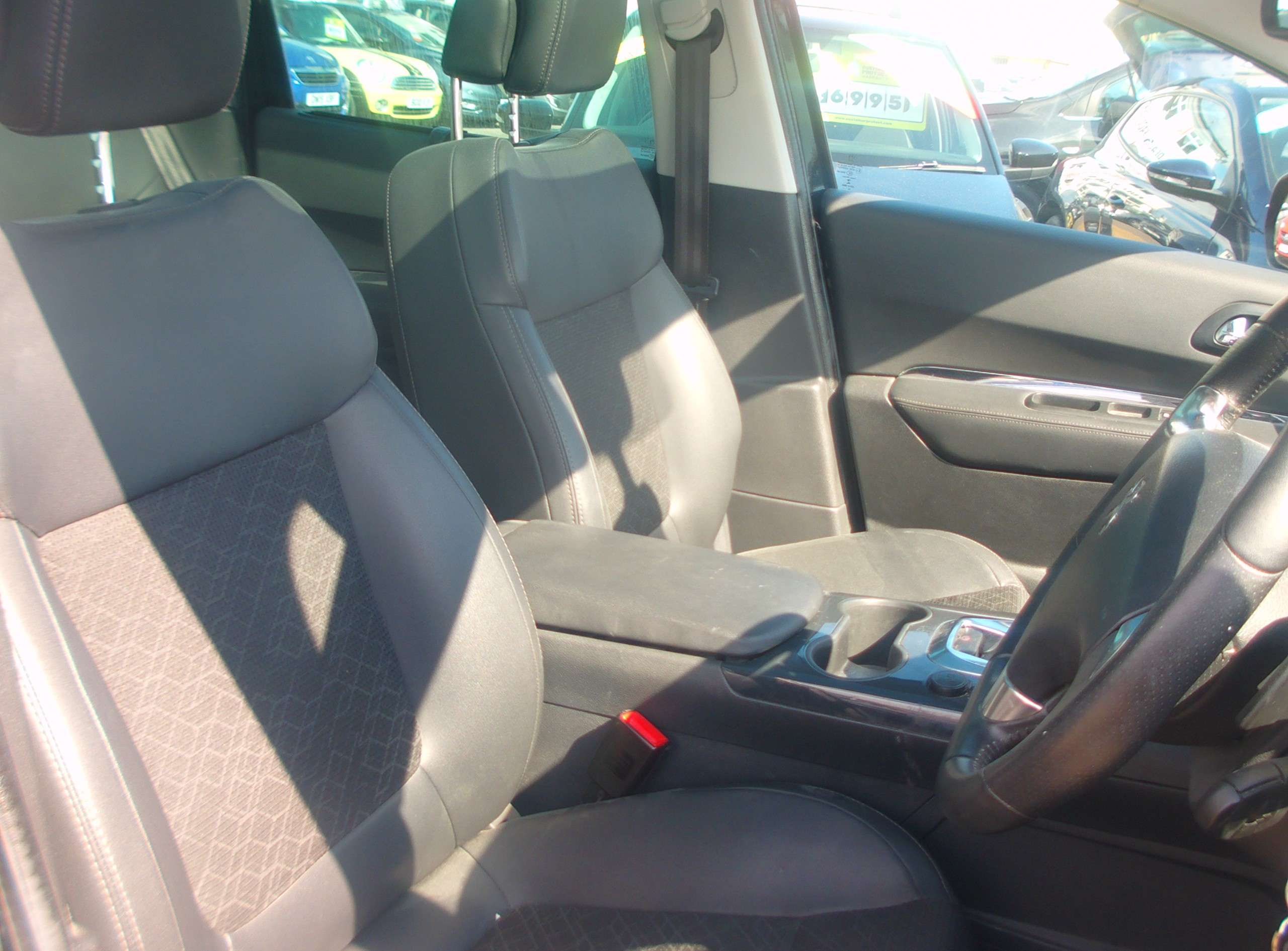 2014 PEUGEOT 3008 2014 PEUGEOT 3008