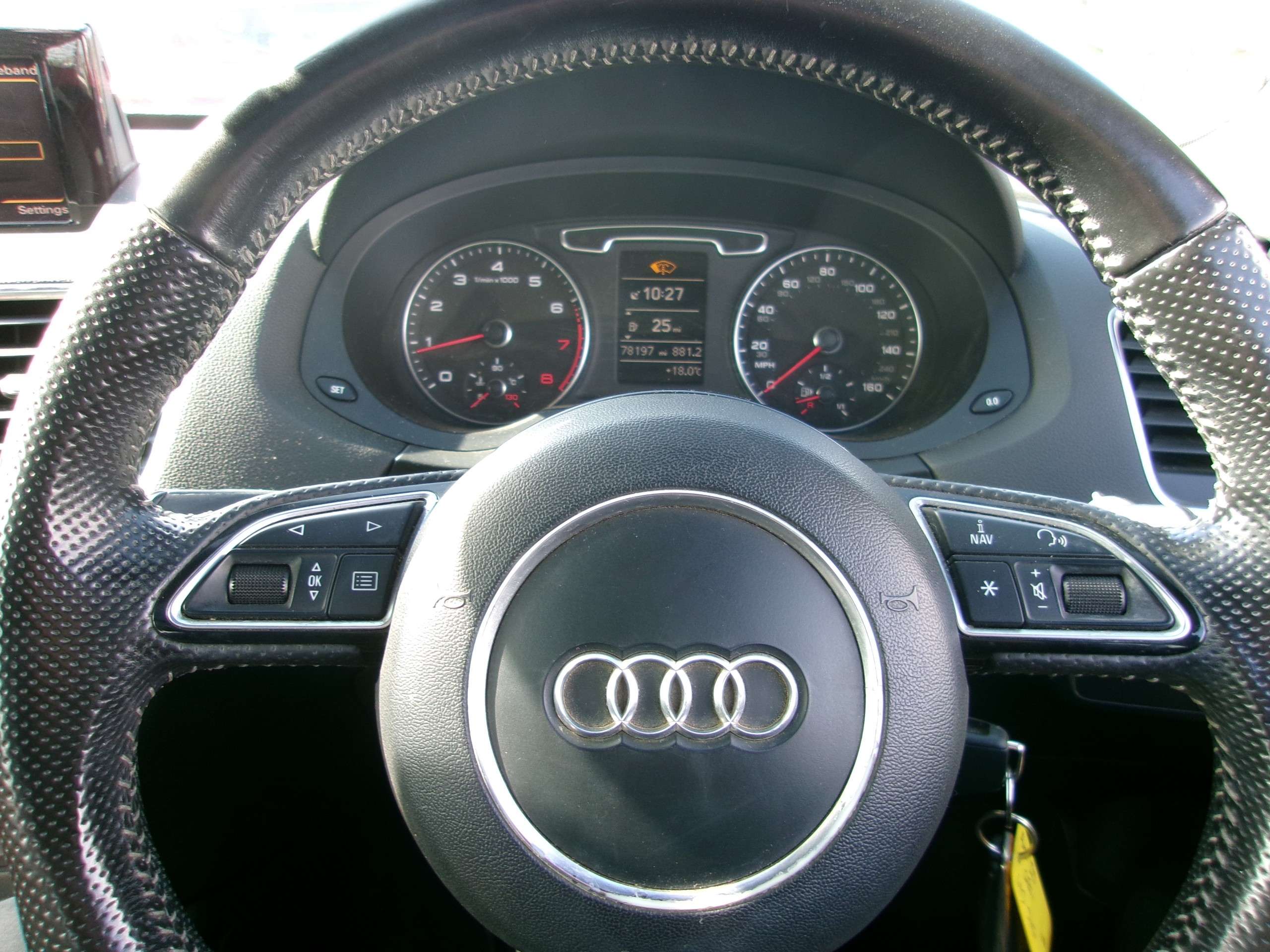 2013 AUDI Q3 2013 AUDI Q3