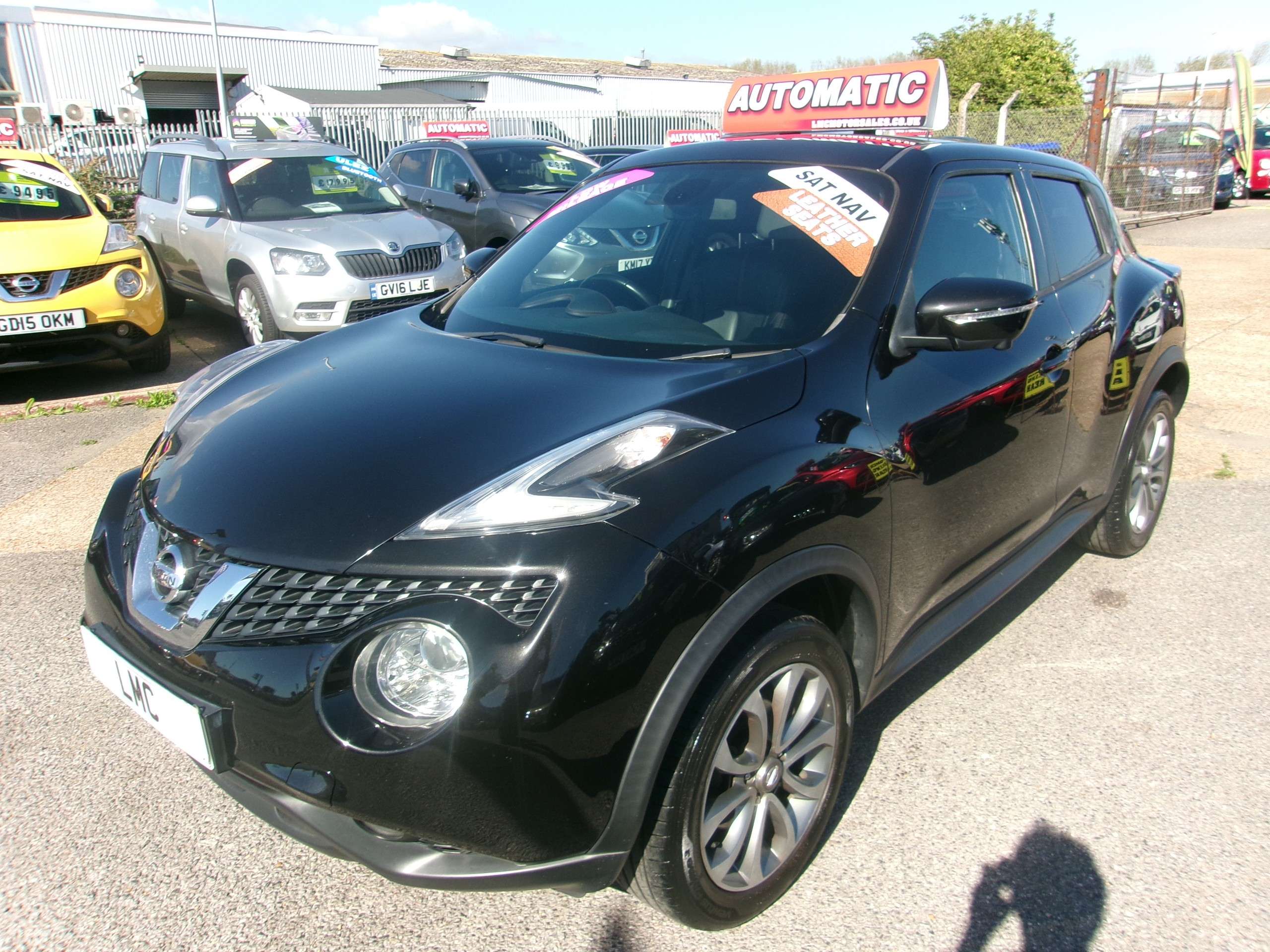 A 2018 NISSAN JUKE Automatic 1.6 Tekna SUV 5dr Petrol XTRON Euro 6 (117 ps) A 2018 NISSAN JUKE Automatic 1.6 Tekna SUV 5dr Petrol XTRON Euro 6 (117 ps)