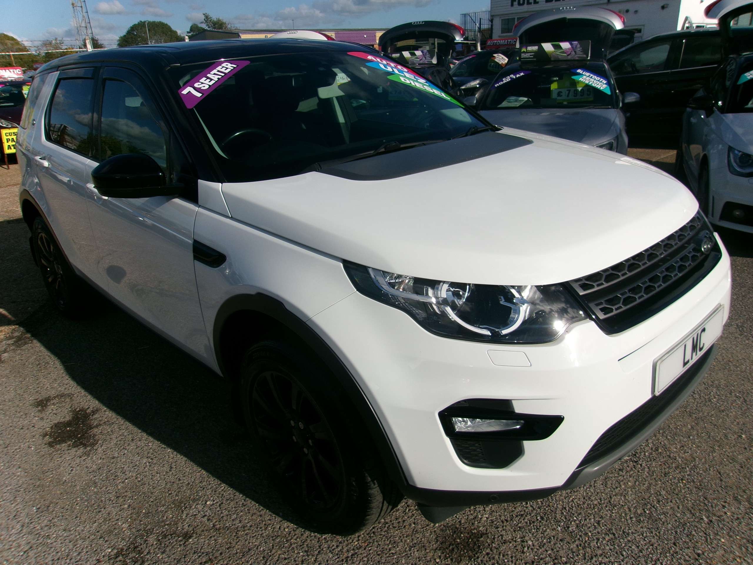 A 2016 LAND ROVER DISCOVERY SPORT Auto 2.0 TD4 SE Tech SUV 5dr Diesel 4WD Euro 6 (s/s) (180 ps) A 2016 LAND ROVER DISCOVERY SPORT Auto 2.0 TD4 SE Tech SUV 5dr Diesel 4WD Euro 6 (s/s) (180 ps)