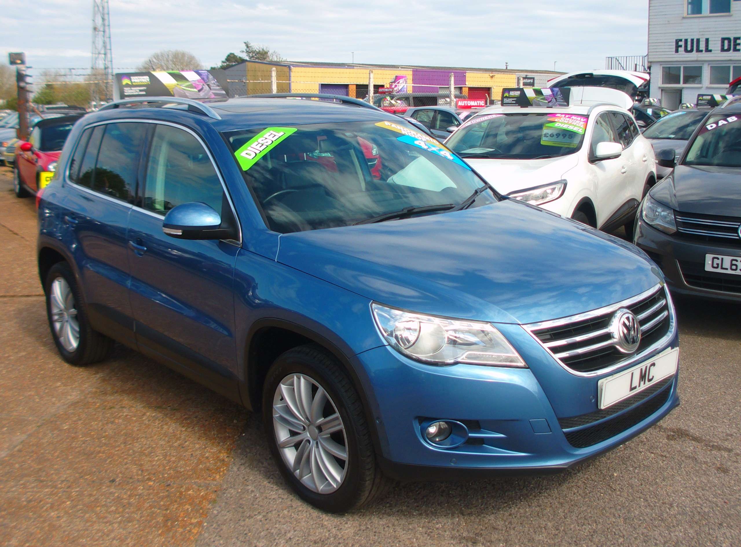 A 2011 VOLKSWAGEN TIGUAN 2.0 TDI Sport SUV 5dr Diesel Manual 4WD A 2011 VOLKSWAGEN TIGUAN 2.0 TDI Sport SUV 5dr Diesel Manual 4WD