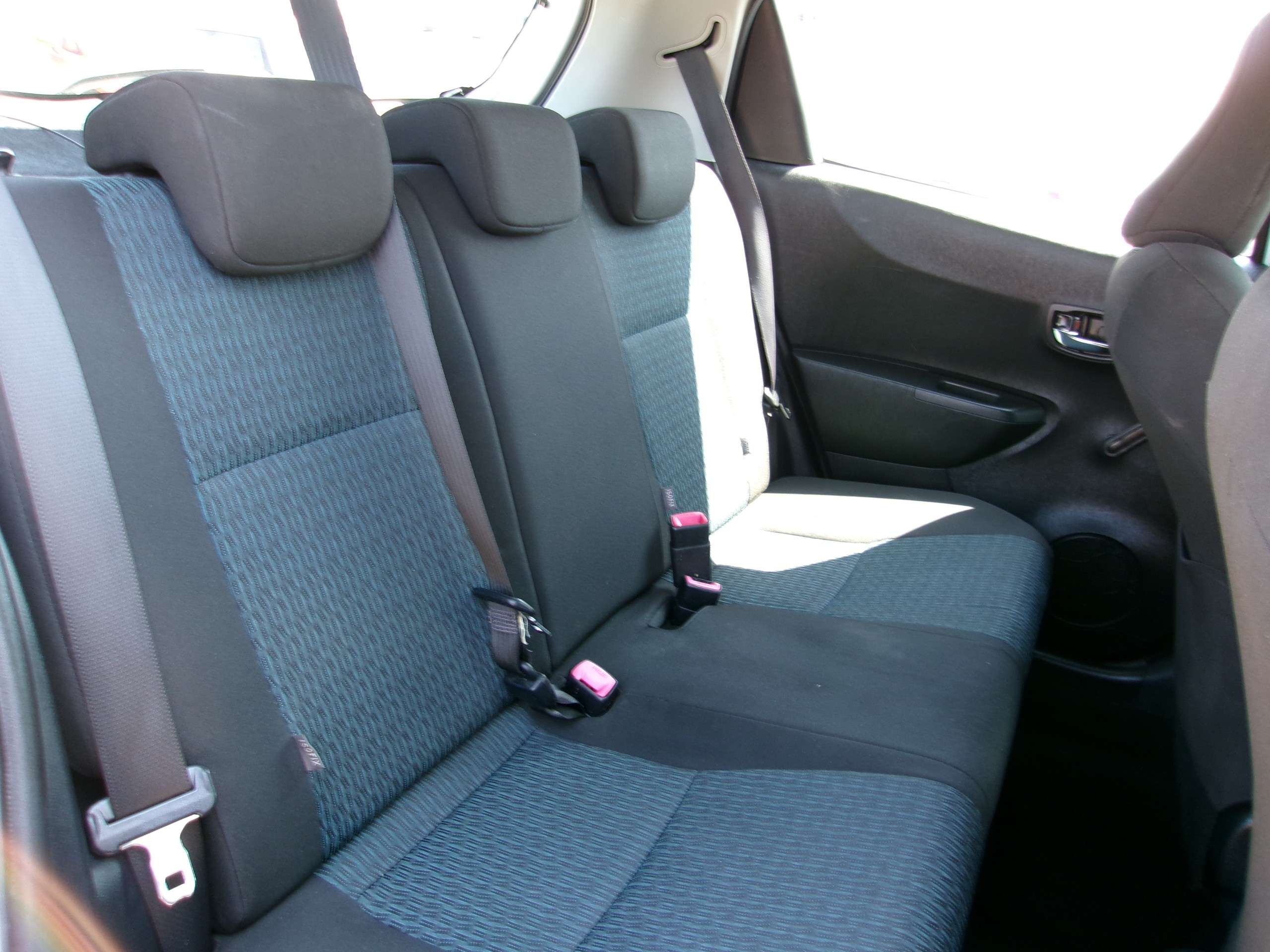 2012 TOYOTA YARIS 2012 TOYOTA YARIS