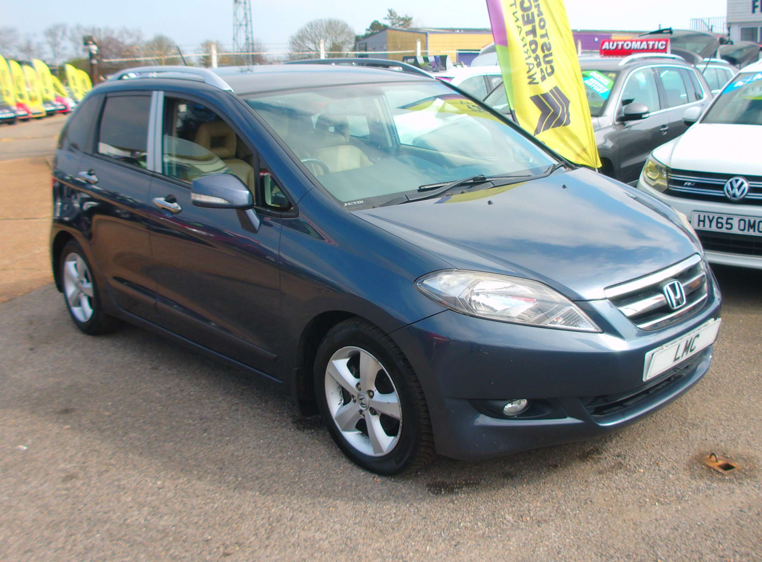A 2010 HONDA FR-V 2.2 i-CDTi EX 6 SEAT MPV 5dr Diesel Manual (167 g/km, 138 bhp) A 2010 HONDA FR-V 2.2 i-CDTi EX 6 SEAT MPV 5dr Diesel Manual (167 g/km, 138 bhp)