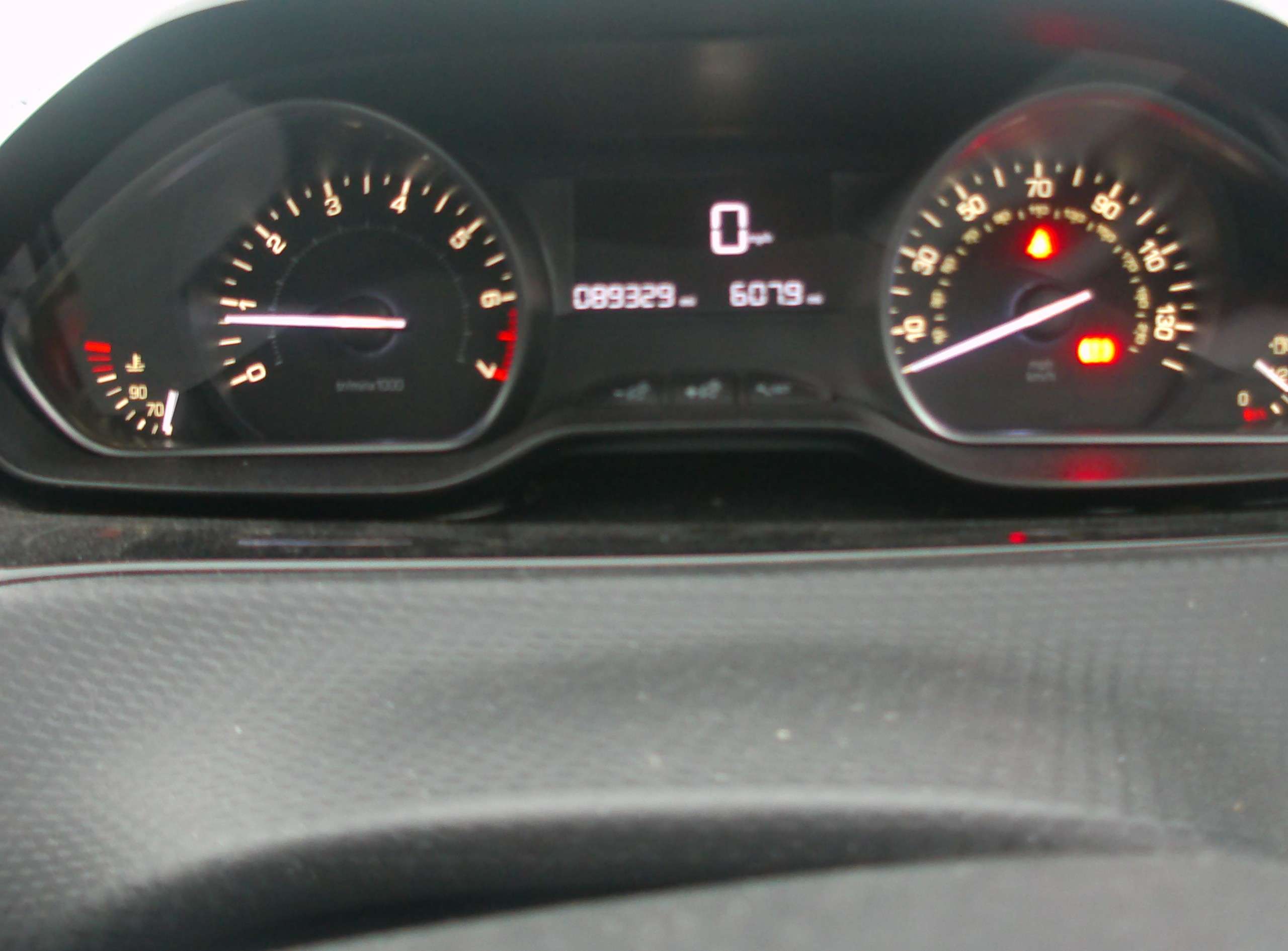 2016 PEUGEOT 208 2016 PEUGEOT 208