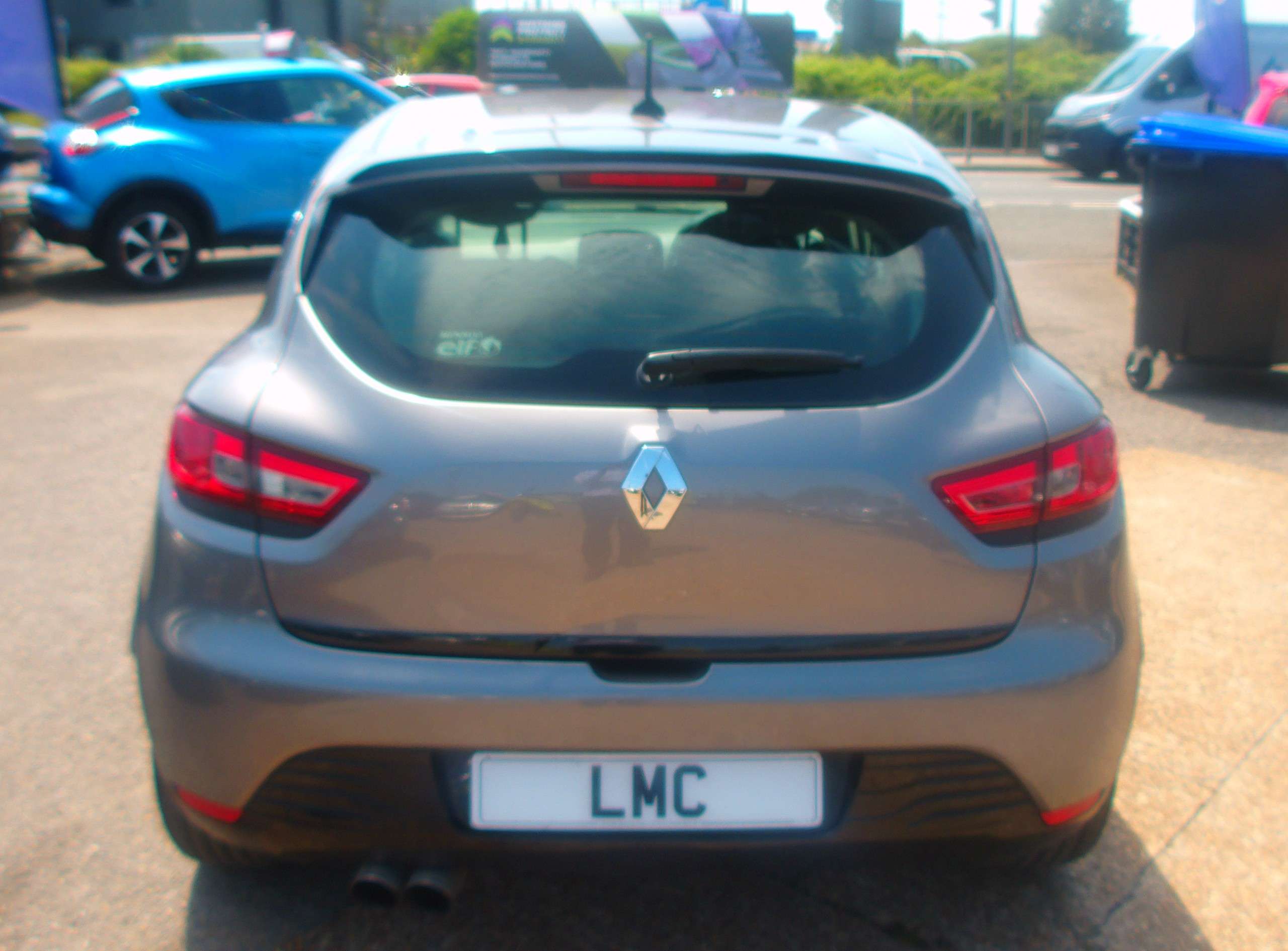 A 2013 RENAULT CLIO DYNAMIQUE MEDIANAV A 2013 RENAULT CLIO DYNAMIQUE MEDIANAV