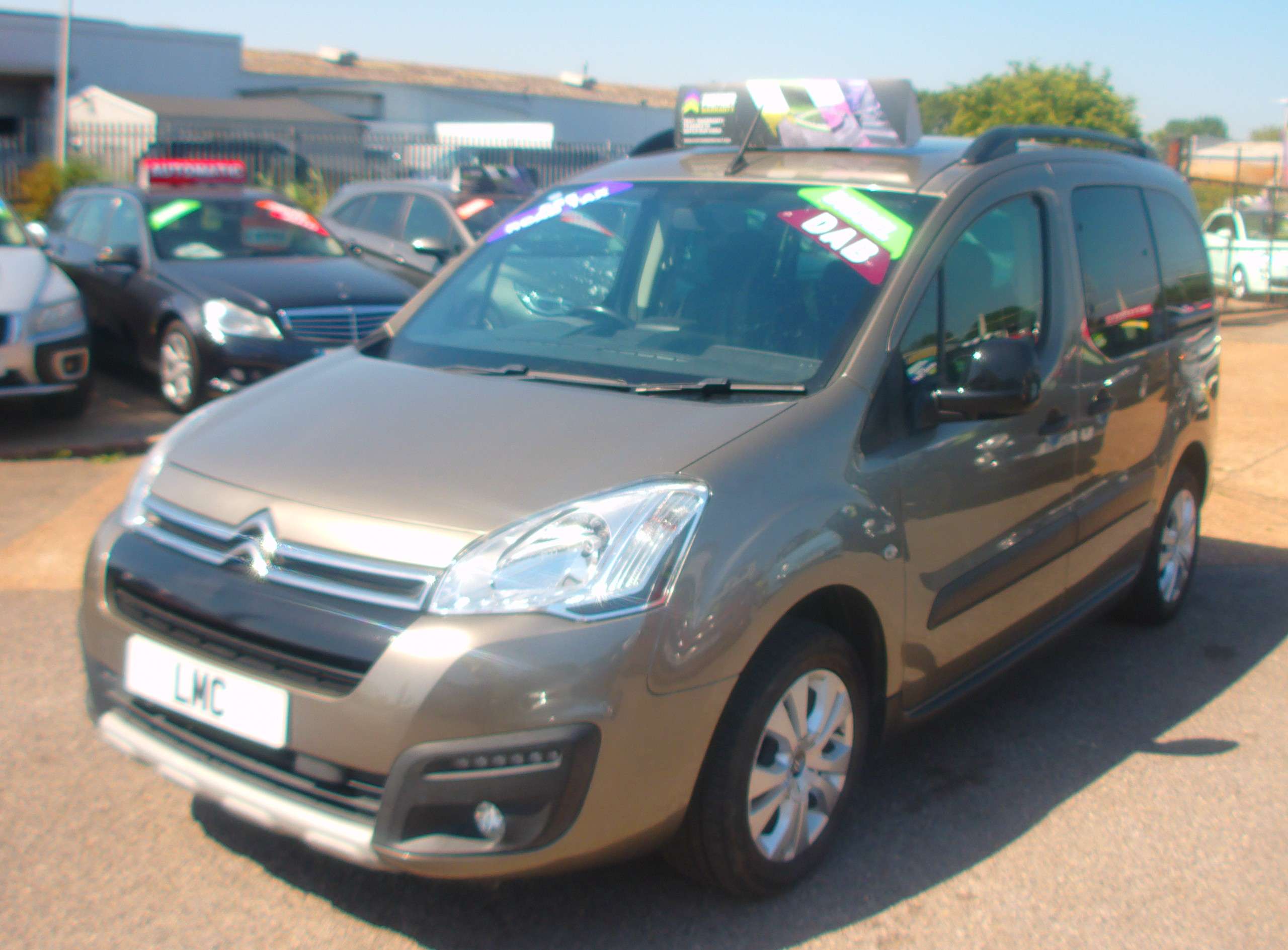A 2015 CITROEN BERLINGO 1.6 BlueHDi XTR Multispace MPV 5dr Diesel Manual Euro 6 (100 ps) A 2015 CITROEN BERLINGO 1.6 BlueHDi XTR Multispace MPV 5dr Diesel Manual Euro 6 (100 ps)