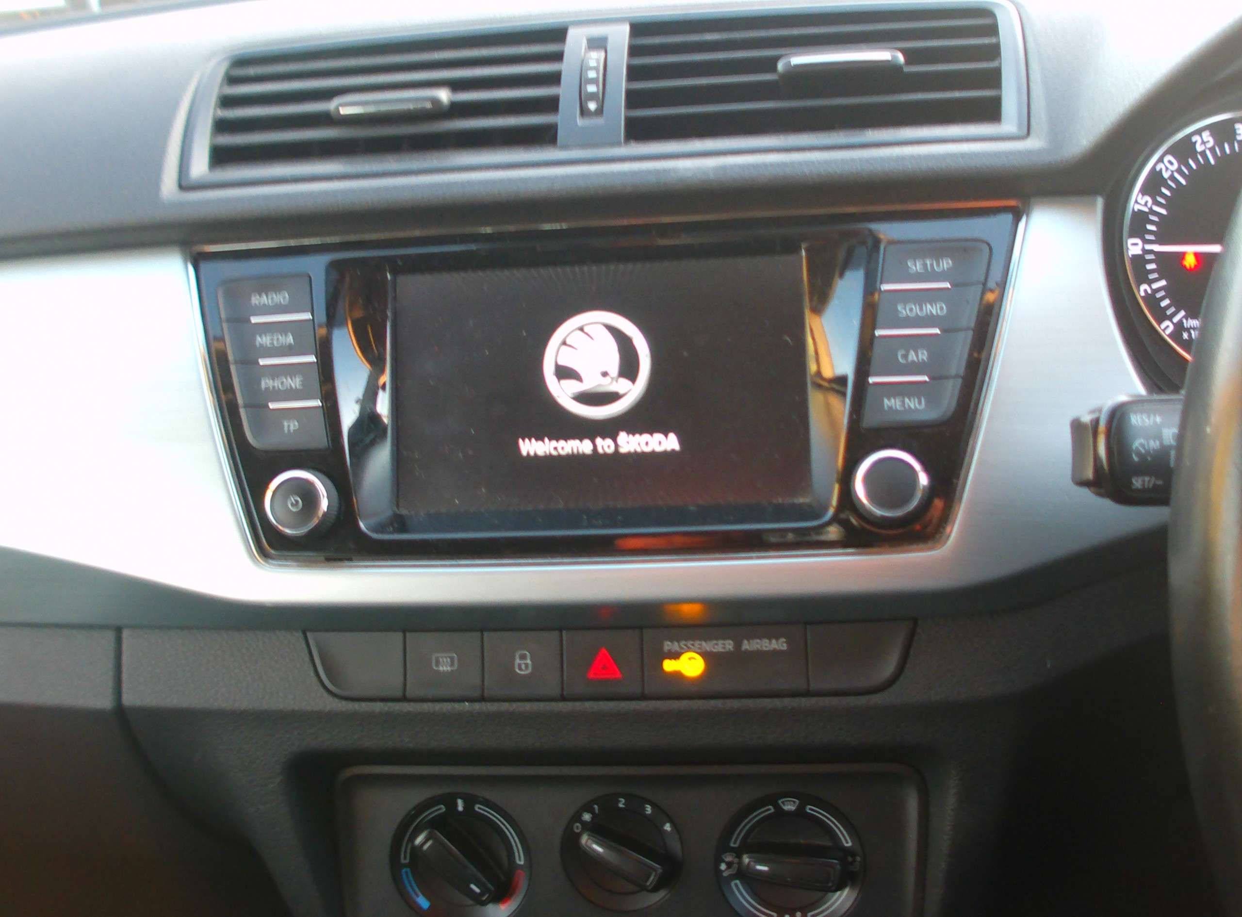 2015 SKODA FABIA 2015 SKODA FABIA