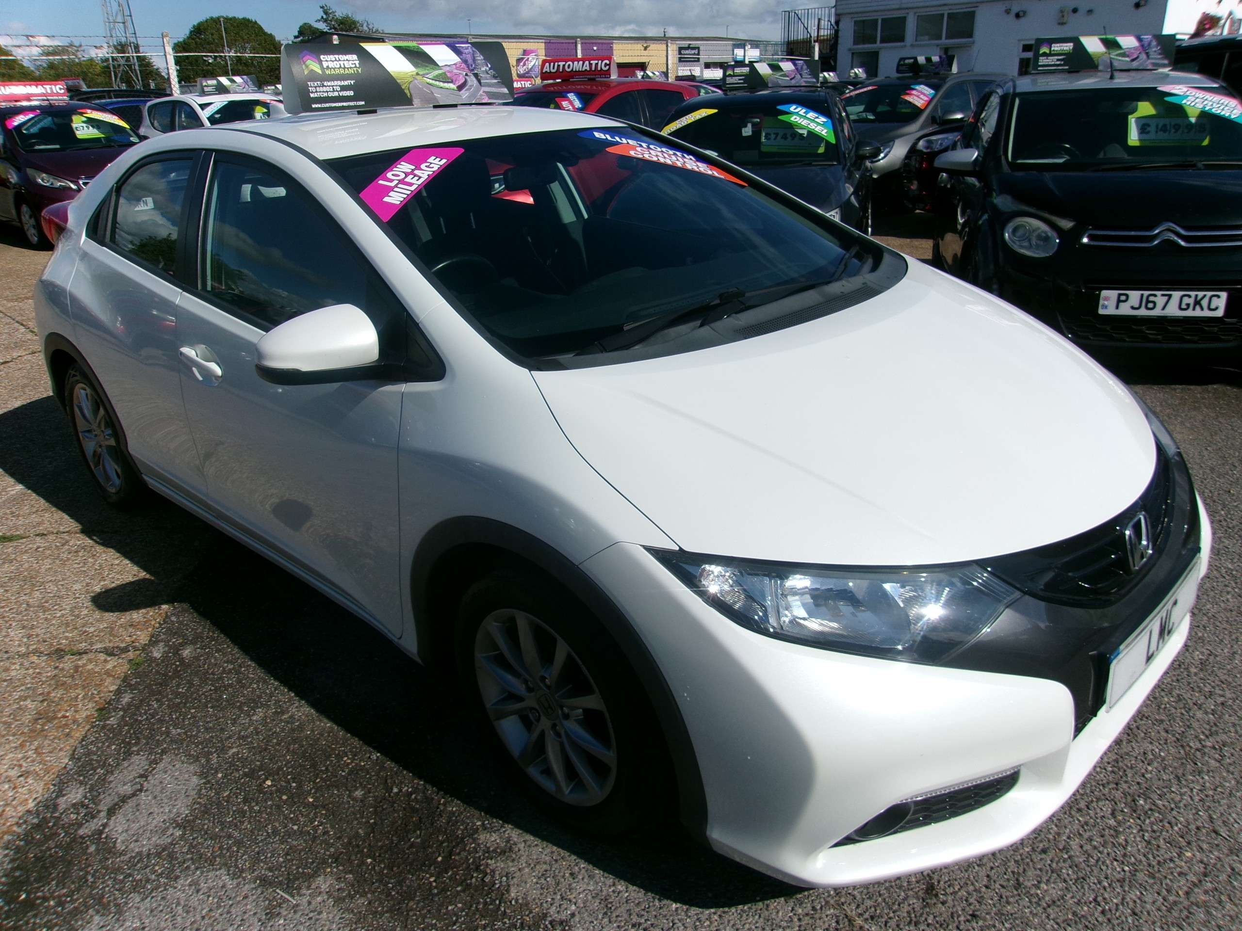 A 2013 HONDA CIVIC 1.8 i-VTEC ES Hatchback 5dr Petrol Manual Euro 5 (s/s) (142 ps) A 2013 HONDA CIVIC 1.8 i-VTEC ES Hatchback 5dr Petrol Manual Euro 5 (s/s) (142 ps)