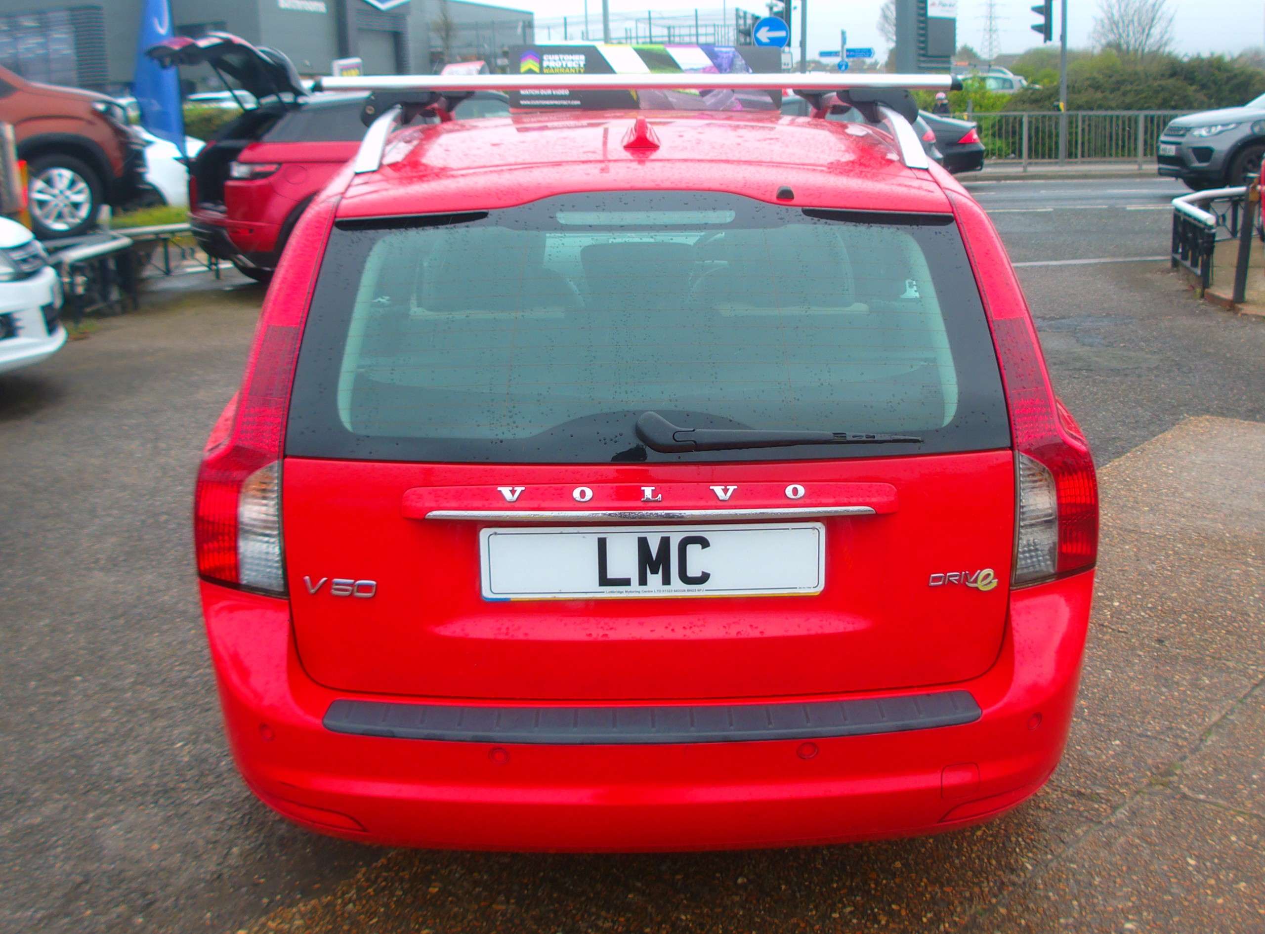 2011 VOLVO V50 2011 VOLVO V50