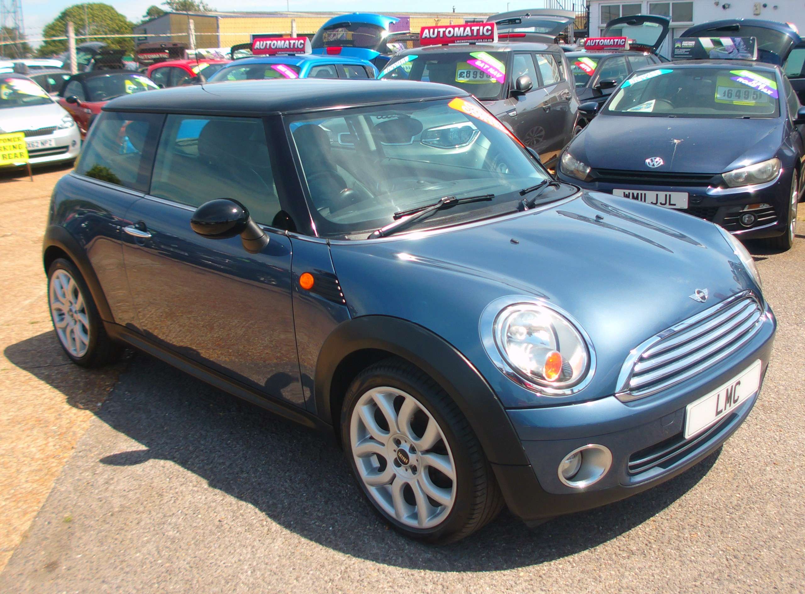 A 2009 MINI HATCH 1.6 Cooper Hatchback 3dr Petrol Manual Euro 4 (120 ps) A 2009 MINI HATCH 1.6 Cooper Hatchback 3dr Petrol Manual Euro 4 (120 ps)