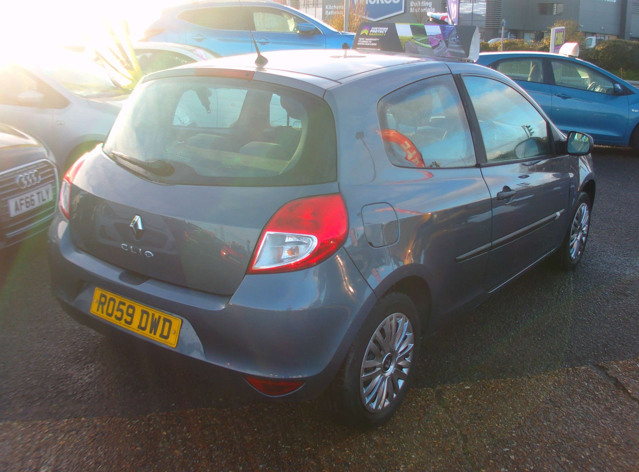 2009 RENAULT CLIO 2009 RENAULT CLIO