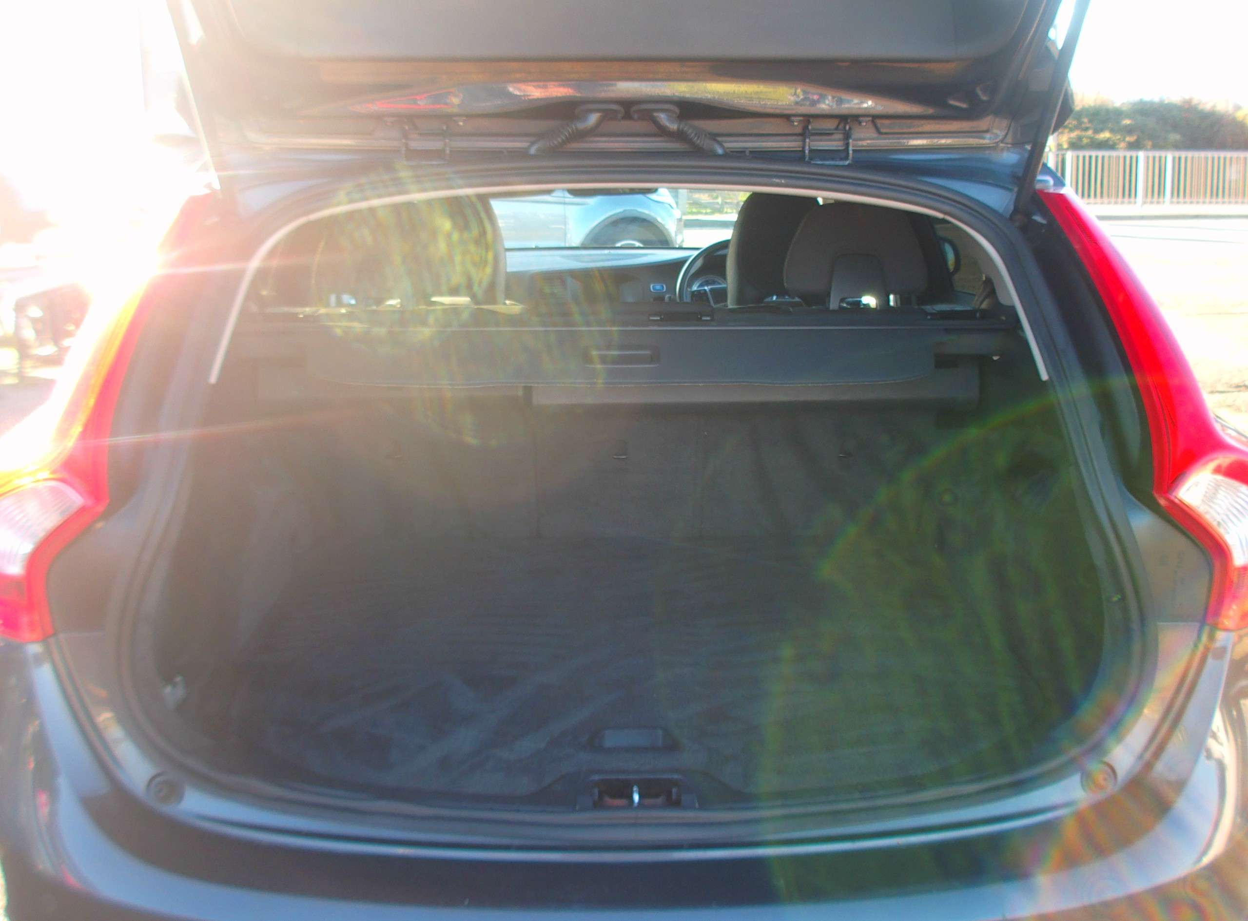 2012 VOLVO V60 2012 VOLVO V60