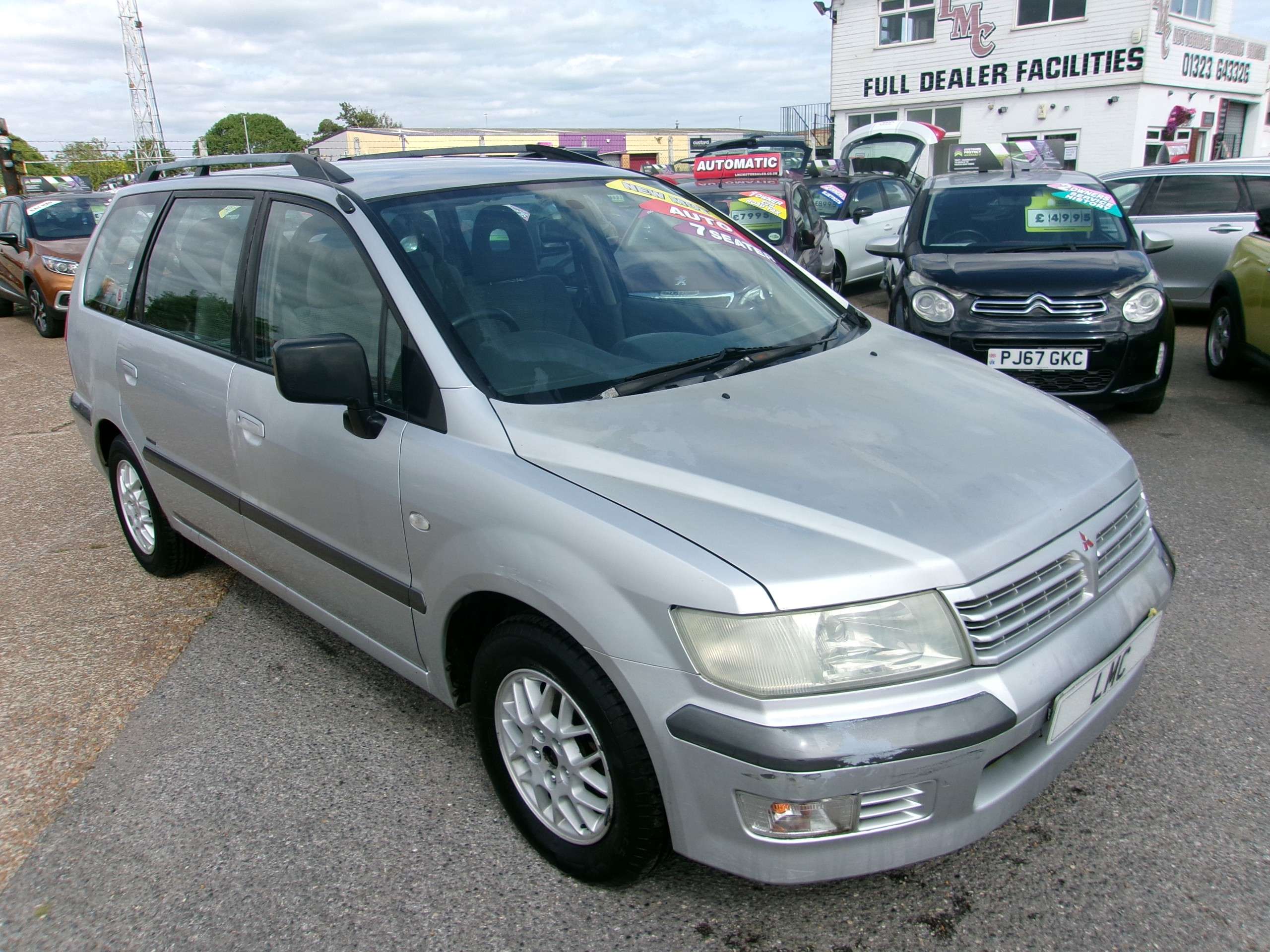 A 2002 MITSUBISHI SPACE WAGON 2.4 GDi Equippe MPV 5dr Petrol Automatic (145 bhp) A 2002 MITSUBISHI SPACE WAGON 2.4 GDi Equippe MPV 5dr Petrol Automatic (145 bhp)