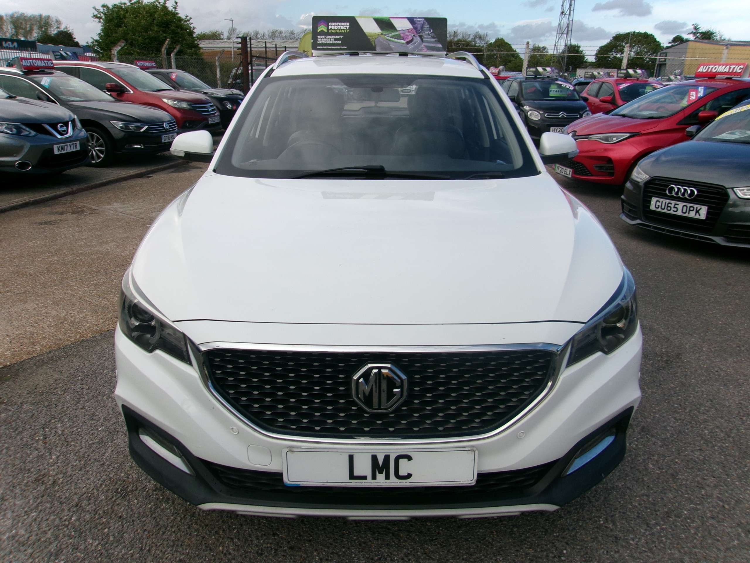 A 2018 MG ZS 1.5 VTi-TECH Exclusive SUV 5dr Petrol Manual Euro 6 (s/s) (106 ps) A 2018 MG ZS 1.5 VTi-TECH Exclusive SUV 5dr Petrol Manual Euro 6 (s/s) (106 ps)