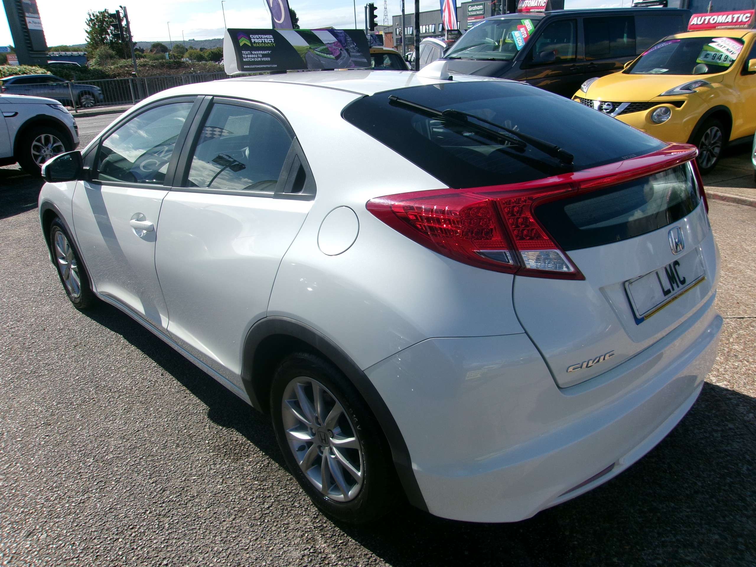 A 2013 HONDA CIVIC 1.8 i-VTEC ES Hatchback 5dr Petrol Manual Euro 5 (s/s) (142 ps) A 2013 HONDA CIVIC 1.8 i-VTEC ES Hatchback 5dr Petrol Manual Euro 5 (s/s) (142 ps)