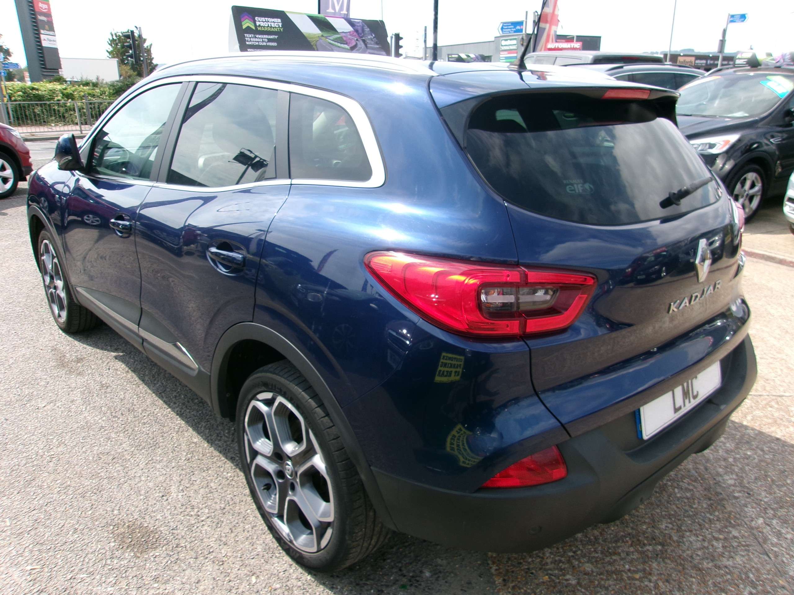 A 2017 RENAULT KADJAR 1.2 TCe Dynamique S Nav SUV 5dr Petrol Manual Euro 6 (s/s) (130 ps) A 2017 RENAULT KADJAR 1.2 TCe Dynamique S Nav SUV 5dr Petrol Manual Euro 6 (s/s) (130 ps)