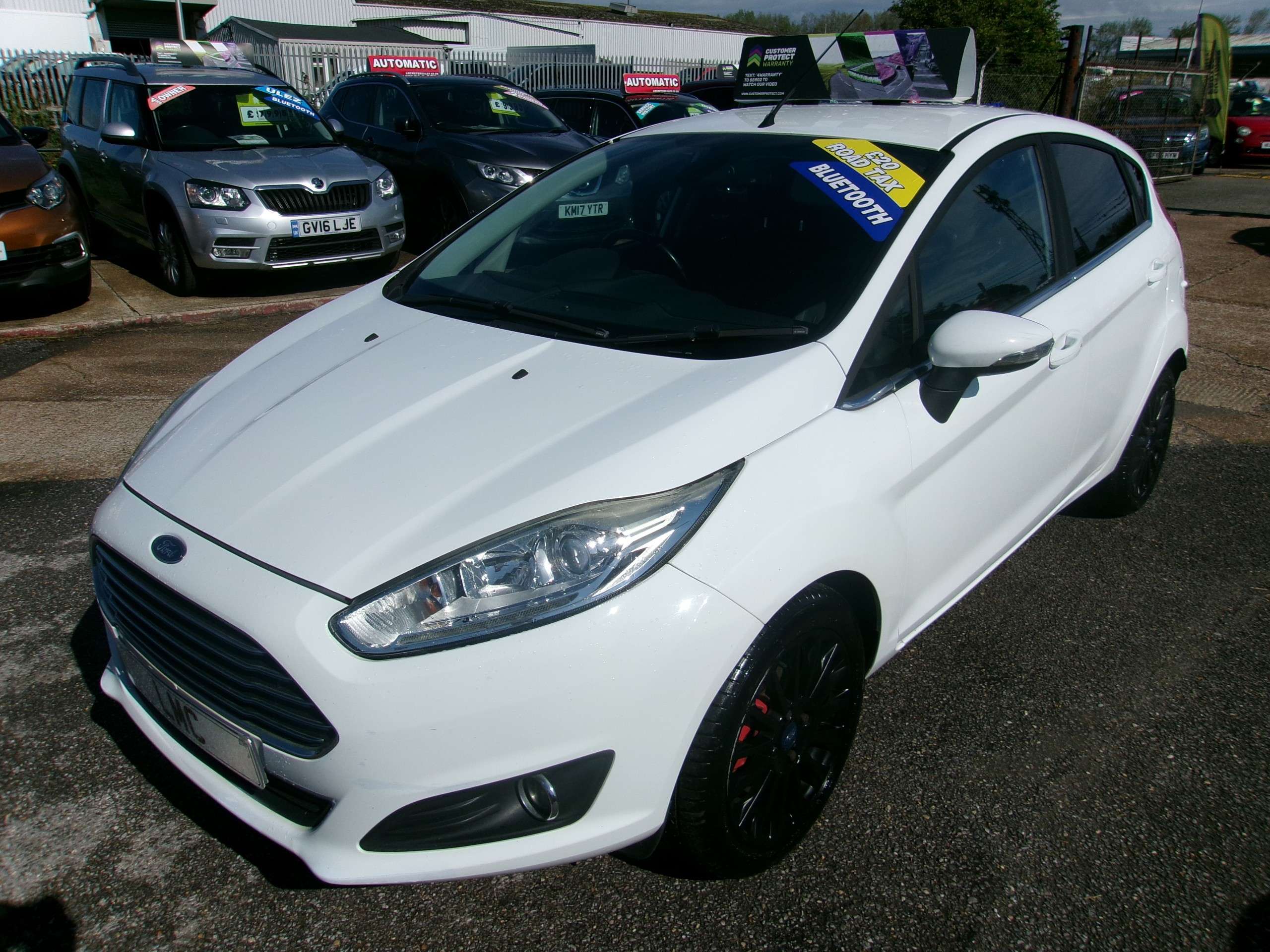 A 2014 FORD FIESTA 1.0T EcoBoost Titanium Hatchback 5dr Petrol Manual (s/s) (100 ps) A 2014 FORD FIESTA 1.0T EcoBoost Titanium Hatchback 5dr Petrol Manual (s/s) (100 ps)
