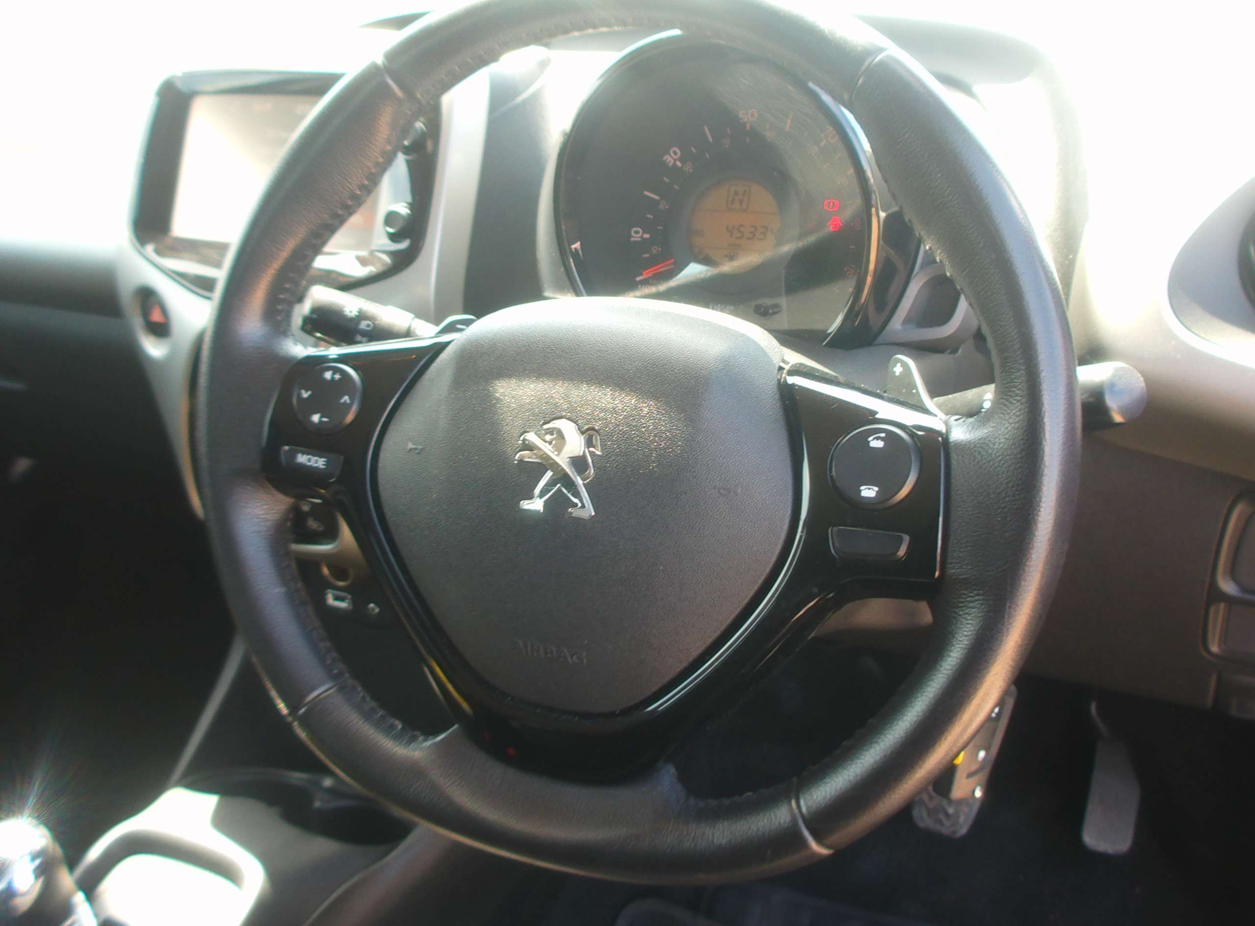 2015 PEUGEOT 108 2015 PEUGEOT 108