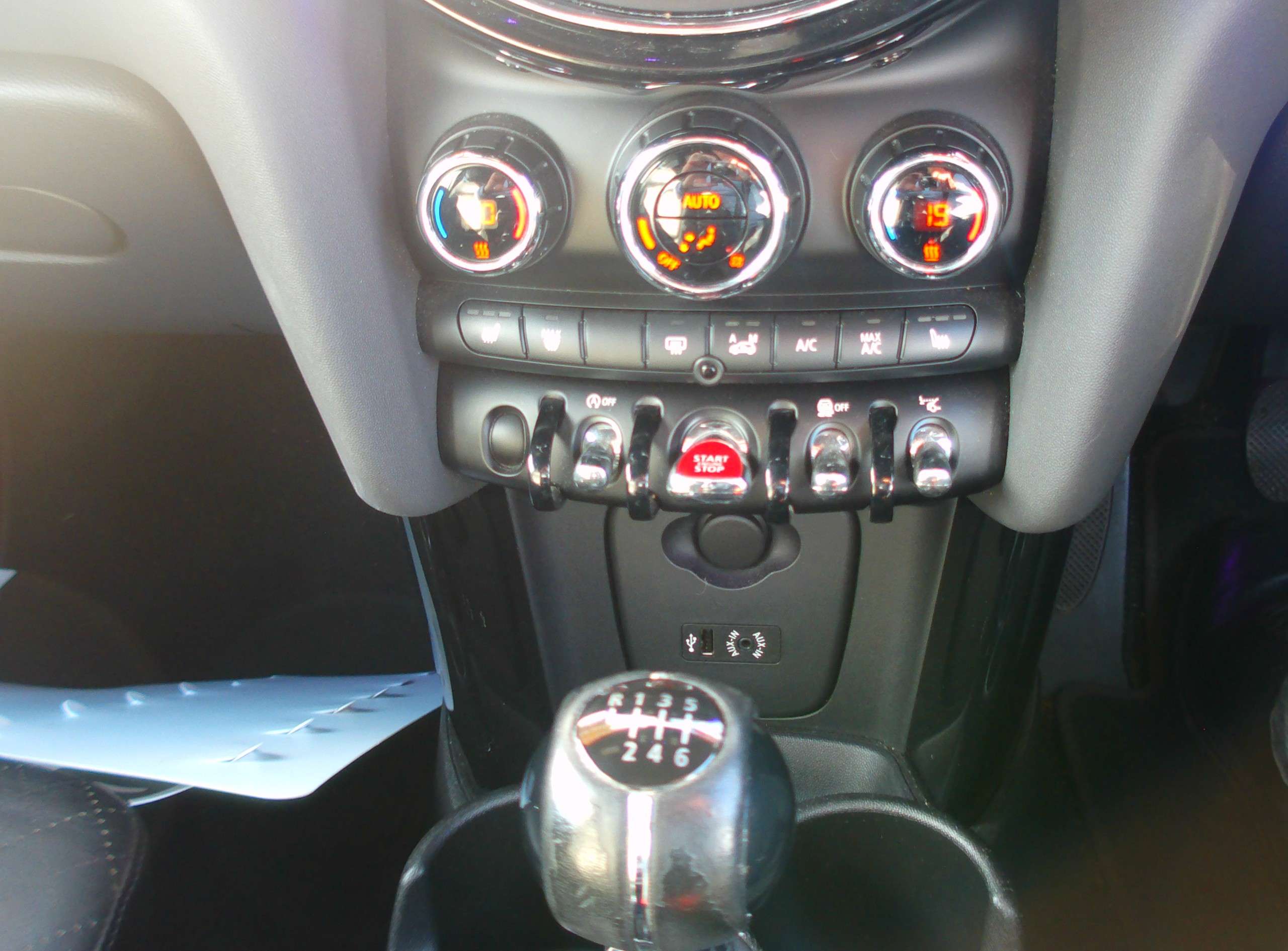 2014 MINI HATCH COOPER SD 2014 MINI HATCH COOPER SD