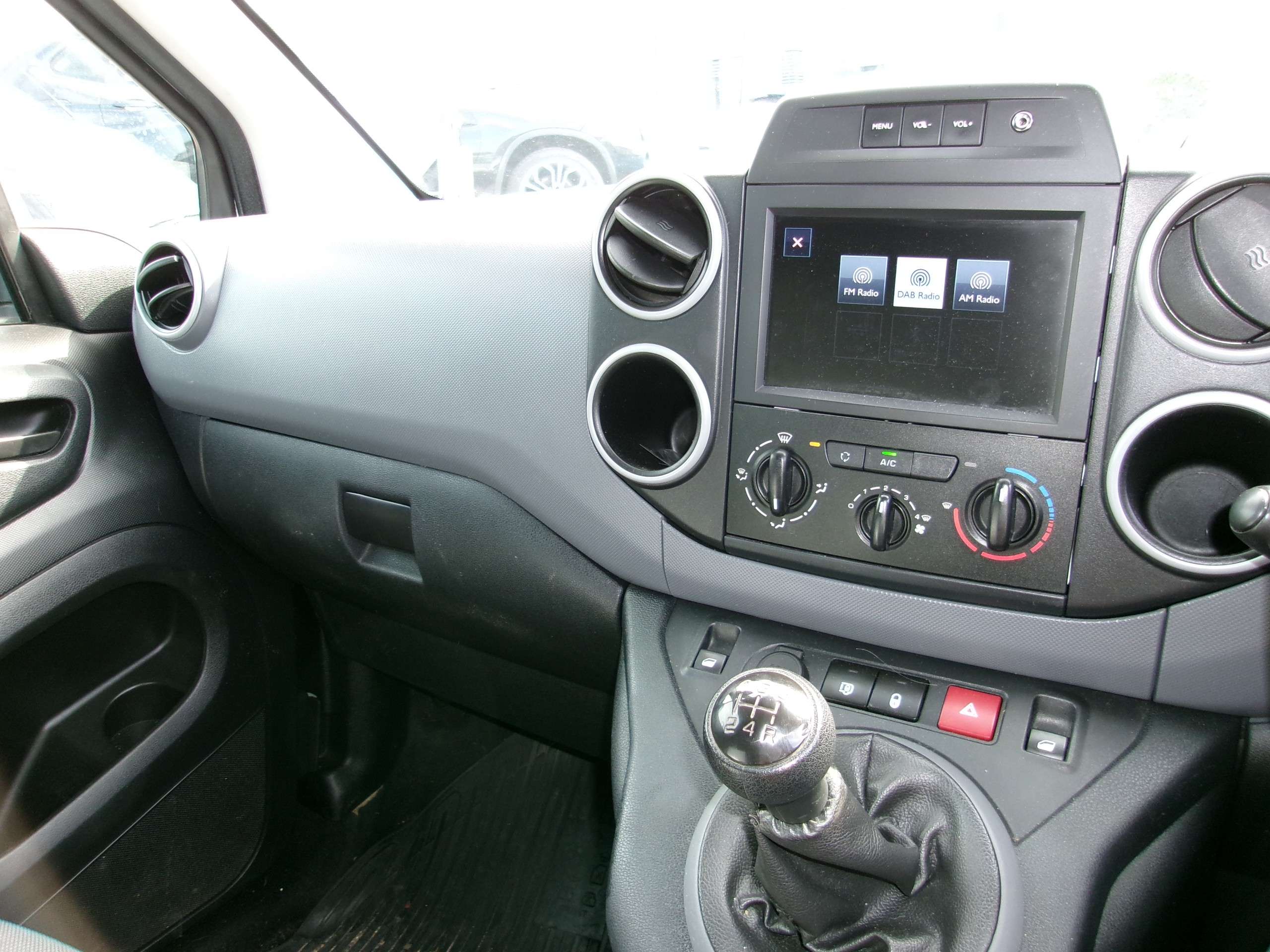 2017 PEUGEOT PARTNER 2017 PEUGEOT PARTNER