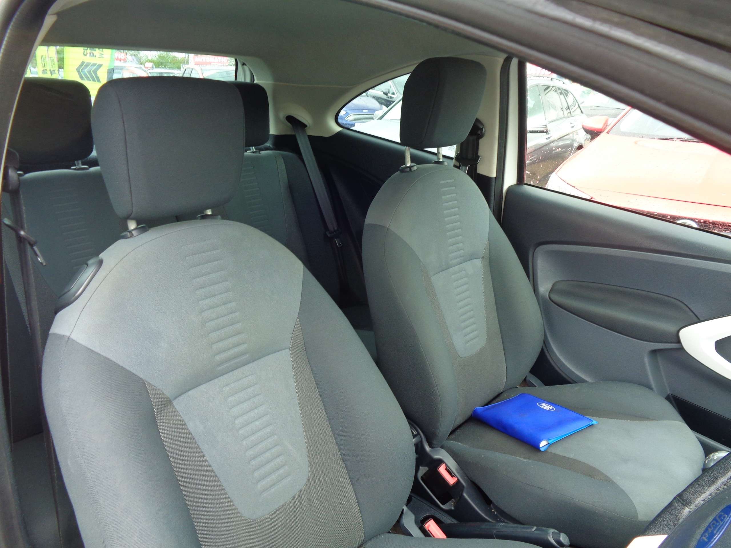 2013 FORD KA 2013 FORD KA