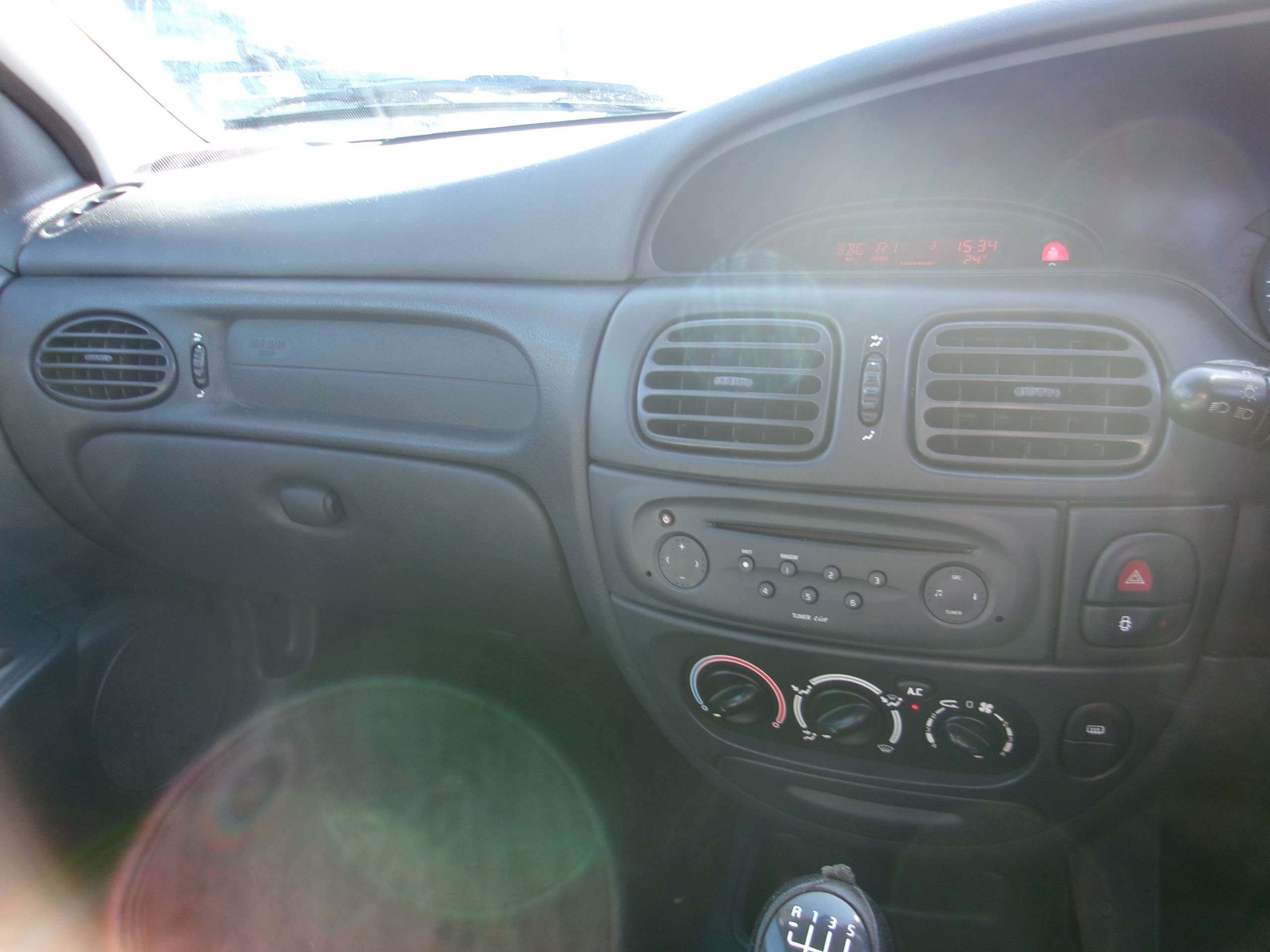 2002 RENAULT MEGANE 2002 RENAULT MEGANE