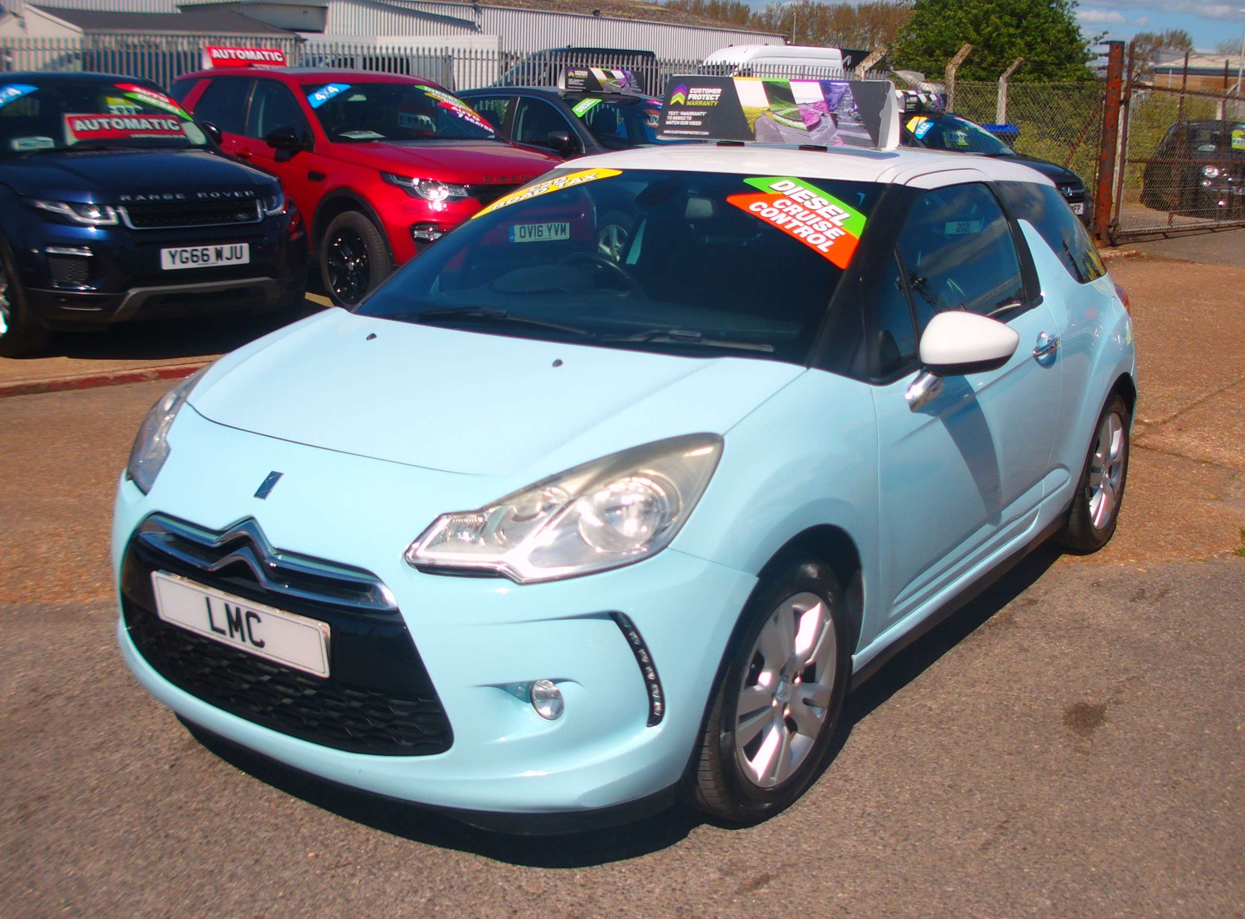 A 2010 CITROEN DS3 1.6 HDi 16V DStyle Hatchback 3dr Diesel Manual Euro 5 (90 ps) A 2010 CITROEN DS3 1.6 HDi 16V DStyle Hatchback 3dr Diesel Manual Euro 5 (90 ps)