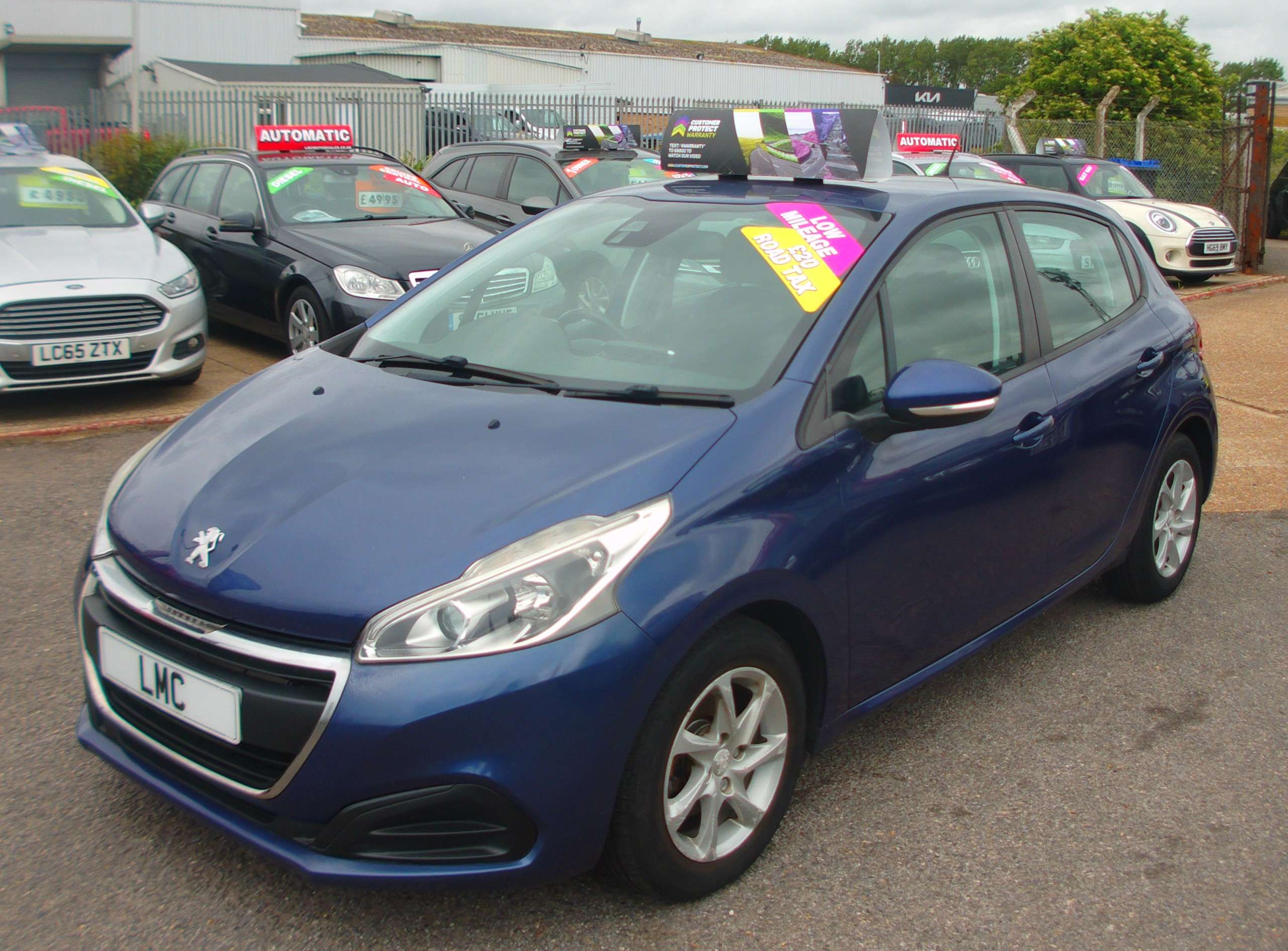 A 2015 PEUGEOT 208 1.2 PureTech Active Hatchback 5dr Petrol Manual Euro 6 (82 ps) A 2015 PEUGEOT 208 1.2 PureTech Active Hatchback 5dr Petrol Manual Euro 6 (82 ps)