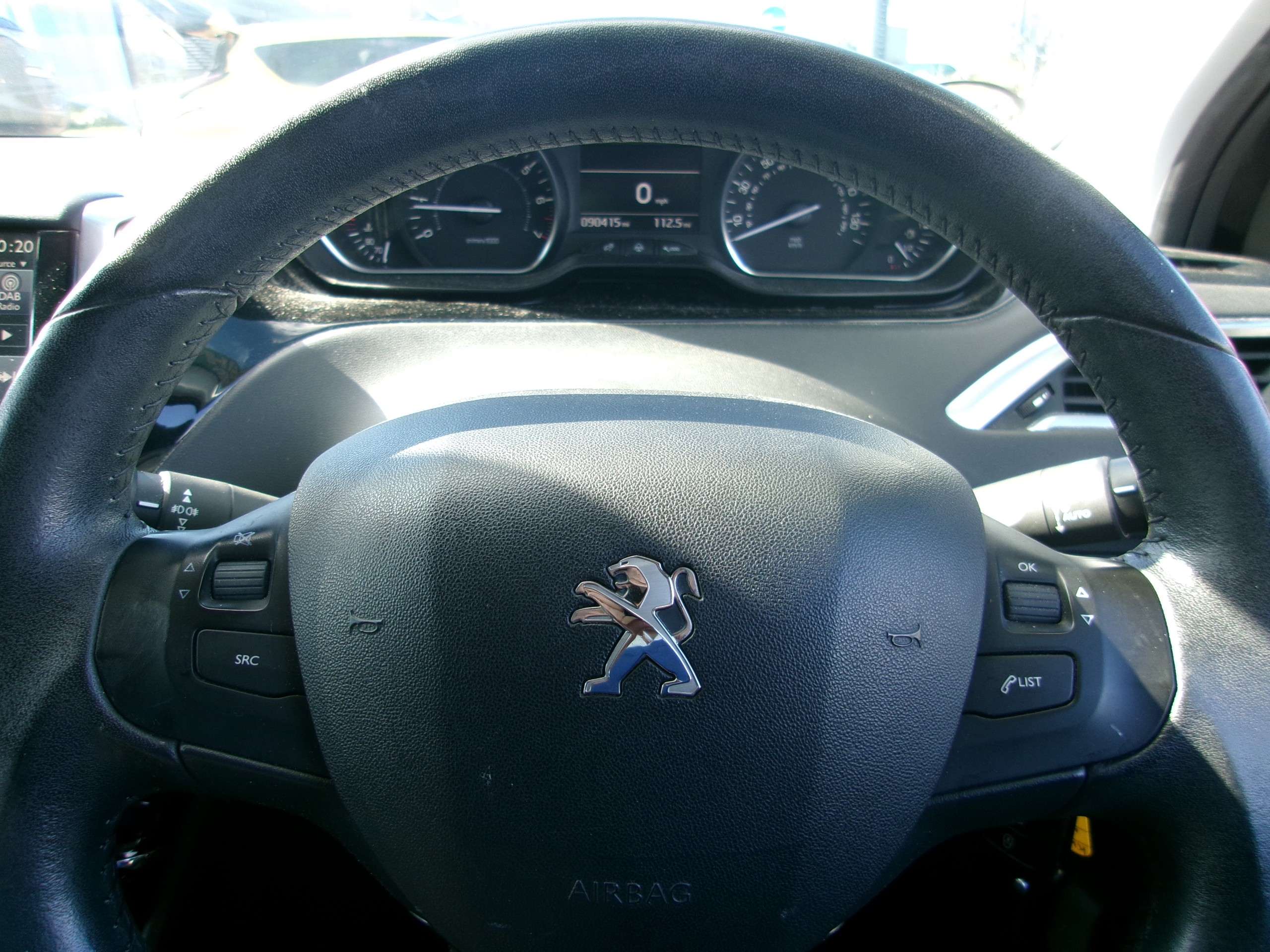 2015 PEUGEOT 208 2015 PEUGEOT 208