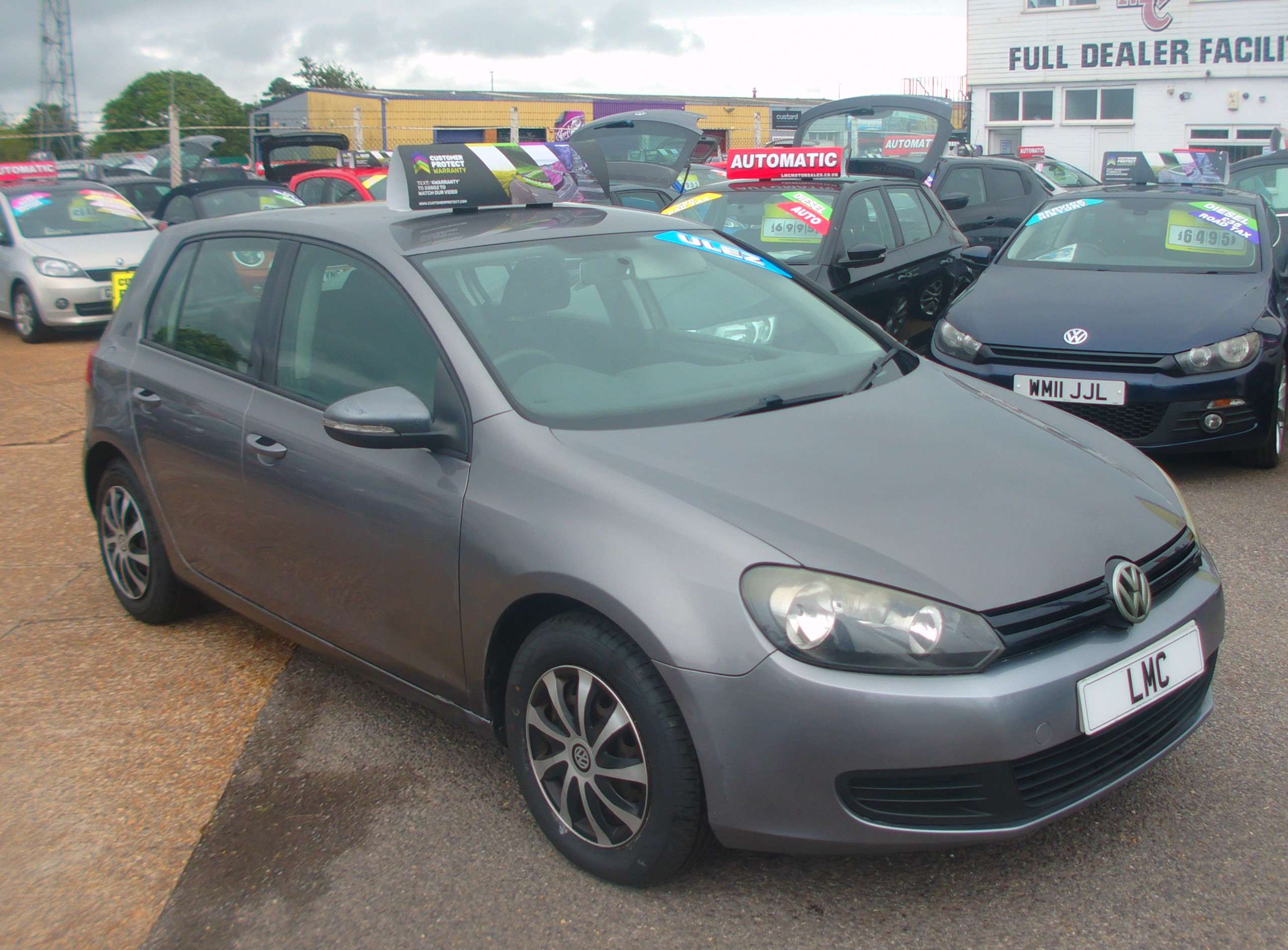 A 2009 VOLKSWAGEN GOLF 1.6 FSI S Hatchback 5dr Petrol Manual Euro 5 (102 ps) A 2009 VOLKSWAGEN GOLF 1.6 FSI S Hatchback 5dr Petrol Manual Euro 5 (102 ps)