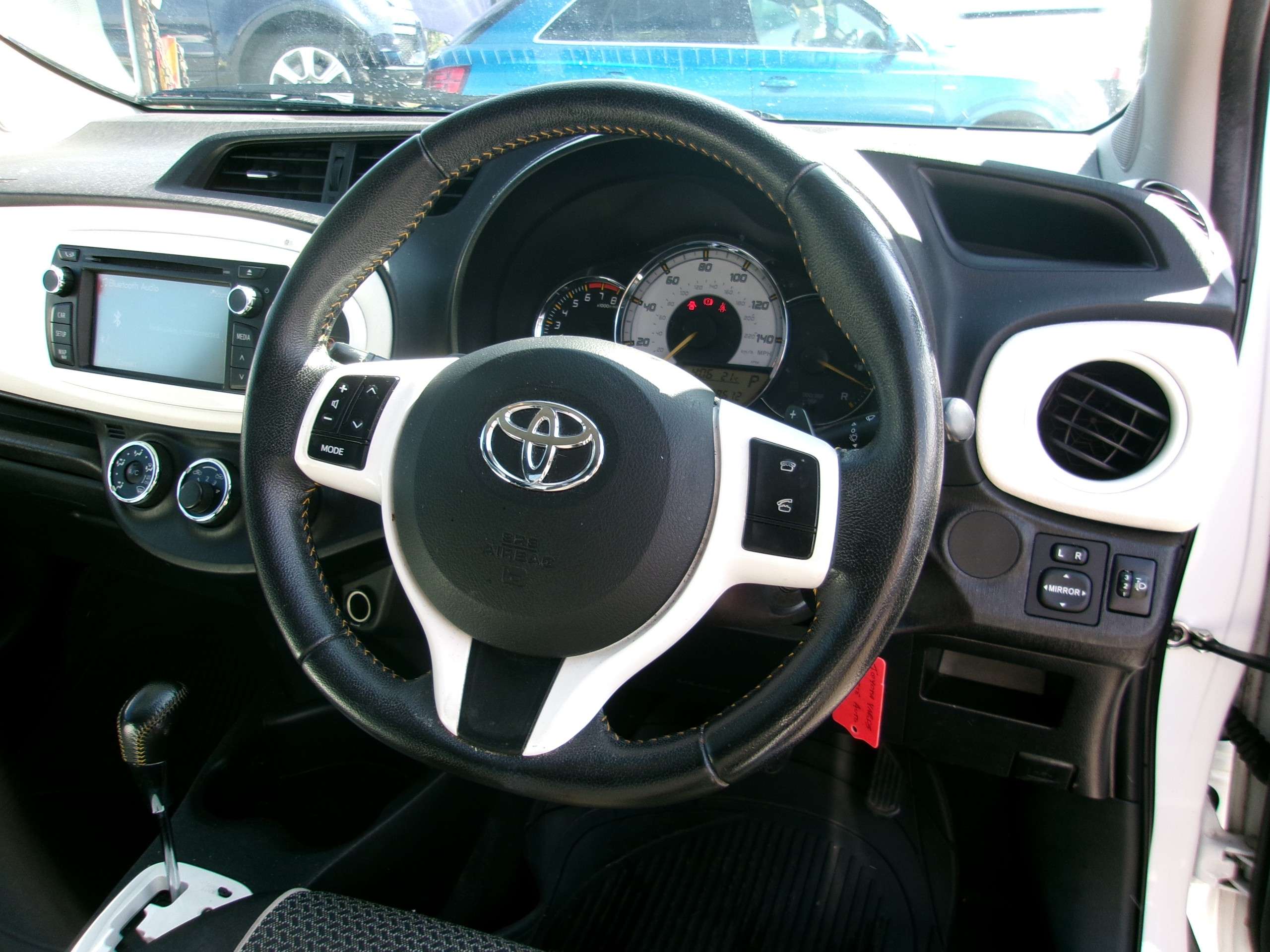 2013 TOYOTA YARIS 2013 TOYOTA YARIS
