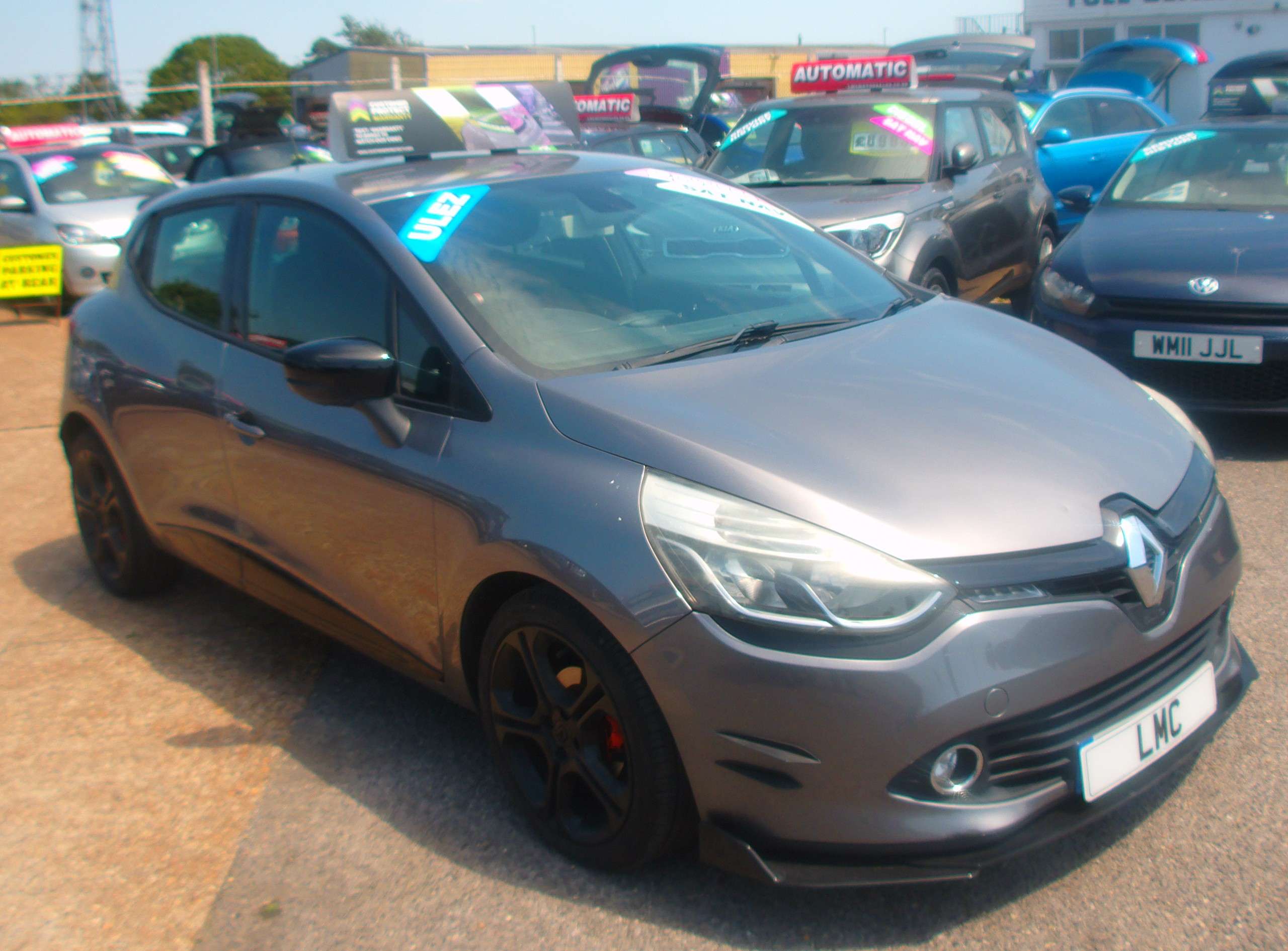 A 2013 RENAULT CLIO DYNAMIQUE MEDIANAV A 2013 RENAULT CLIO DYNAMIQUE MEDIANAV