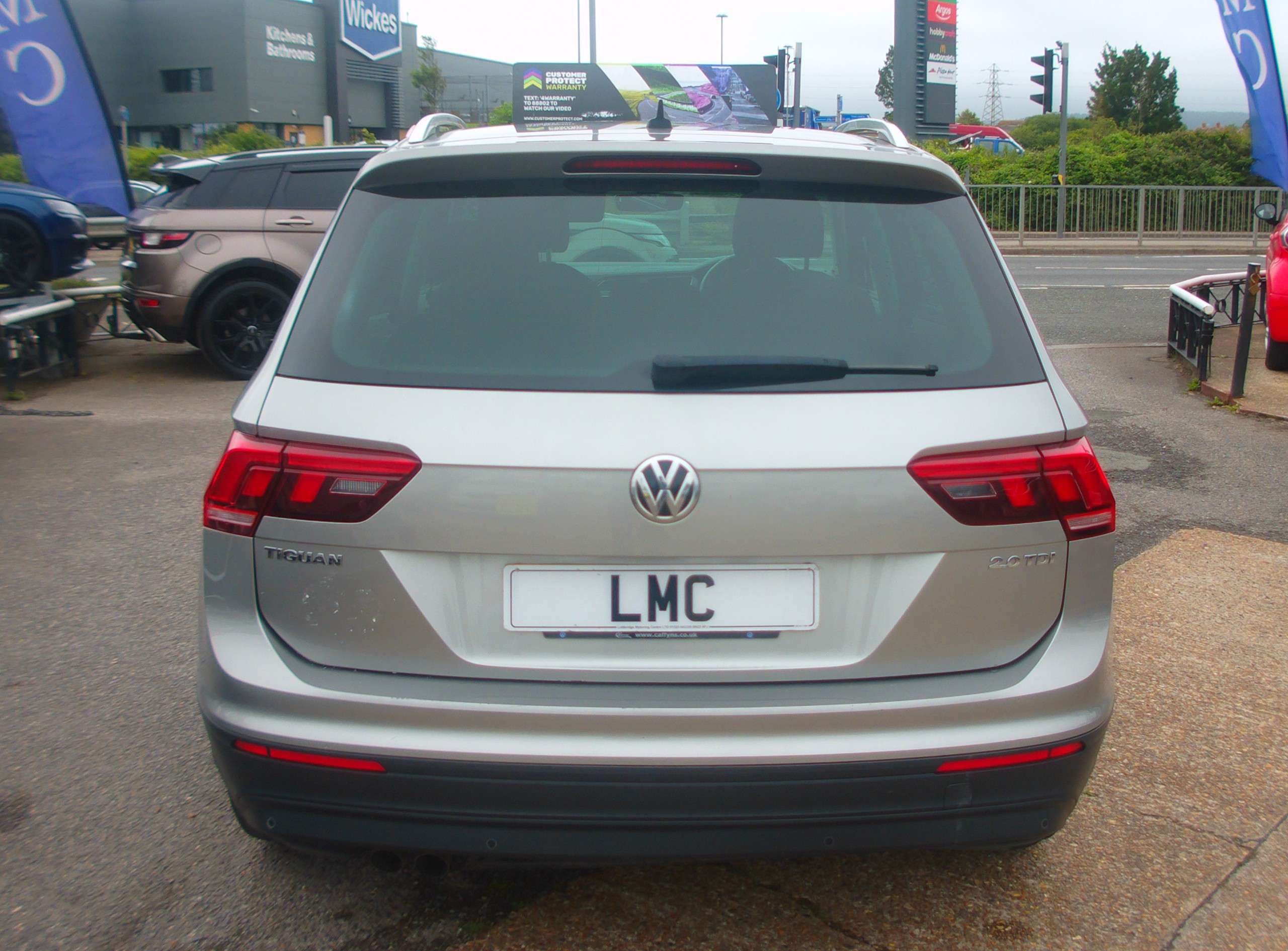 2017 VOLKSWAGEN TIGUAN 2017 VOLKSWAGEN TIGUAN