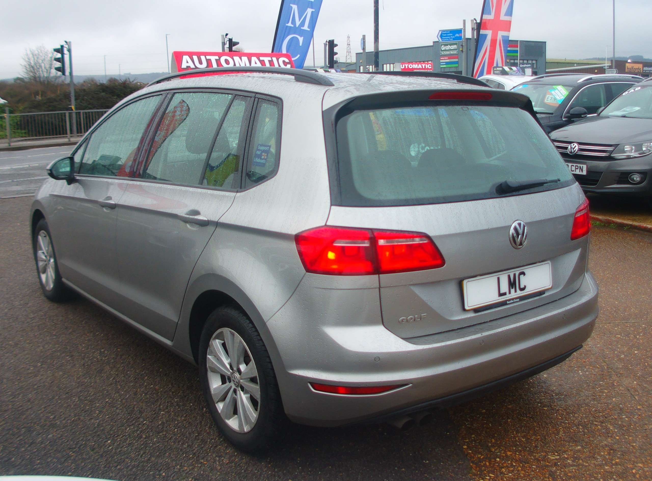 A 2016 VOLKSWAGEN GOLF SV Automatic 1.4 TSI BlueMotion Tech SE MPV 5dr Petrol DSG Euro 6 (s/s) A 2016 VOLKSWAGEN GOLF SV Automatic 1.4 TSI BlueMotion Tech SE MPV 5dr Petrol DSG Euro 6 (s/s)