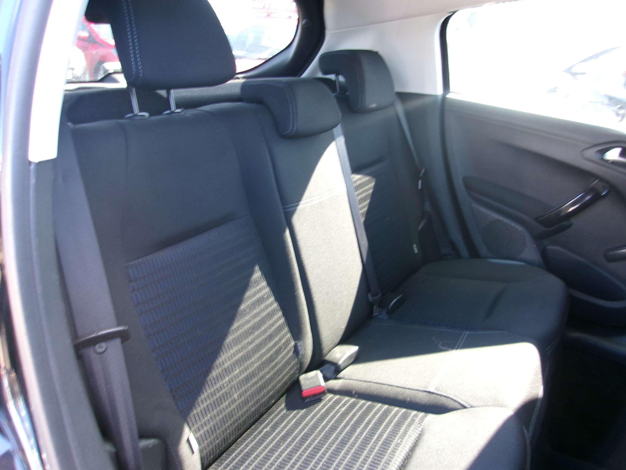 2015 PEUGEOT 208 2015 PEUGEOT 208