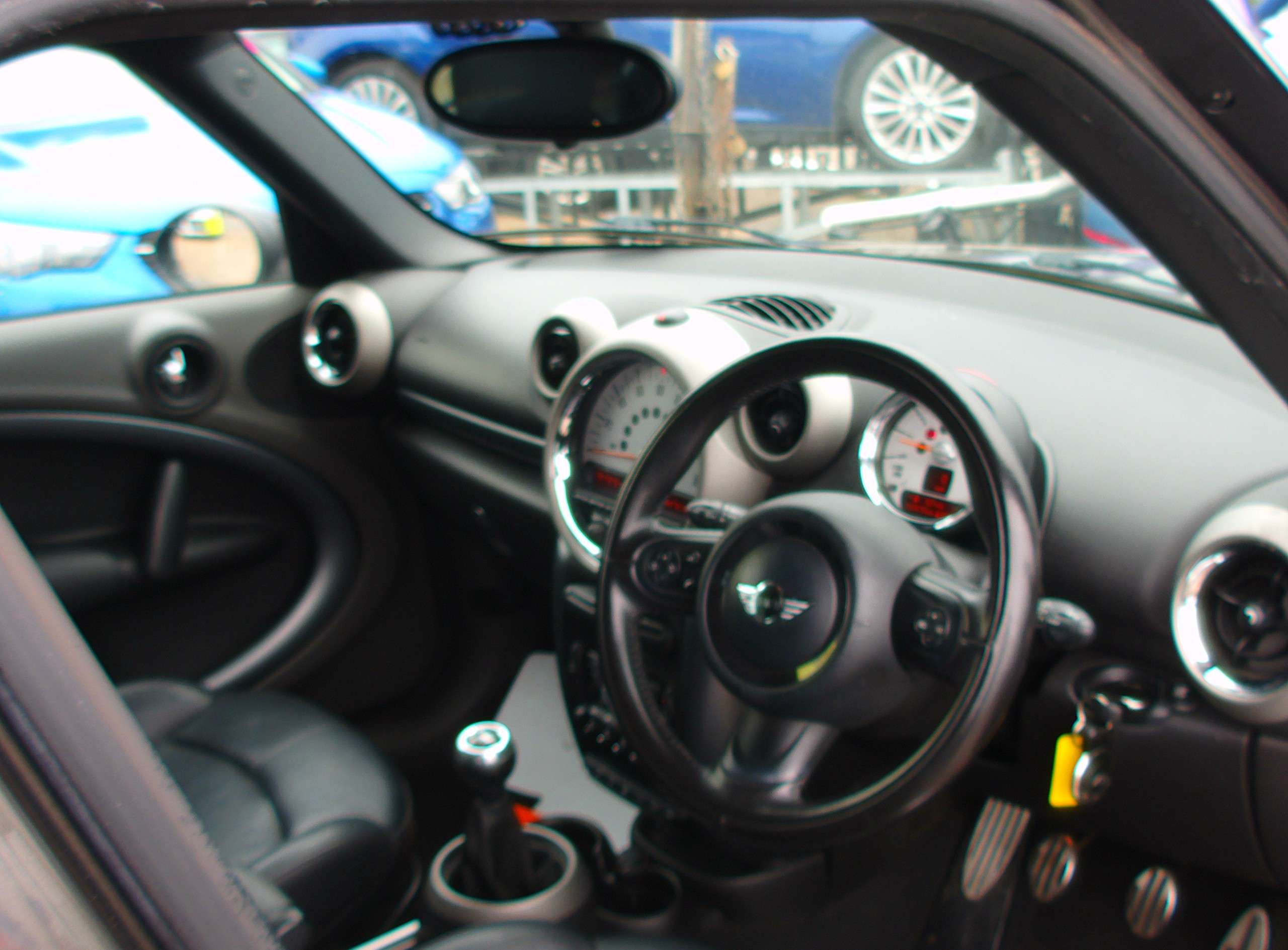 2011 MINI COUNTRYMAN 2011 MINI COUNTRYMAN