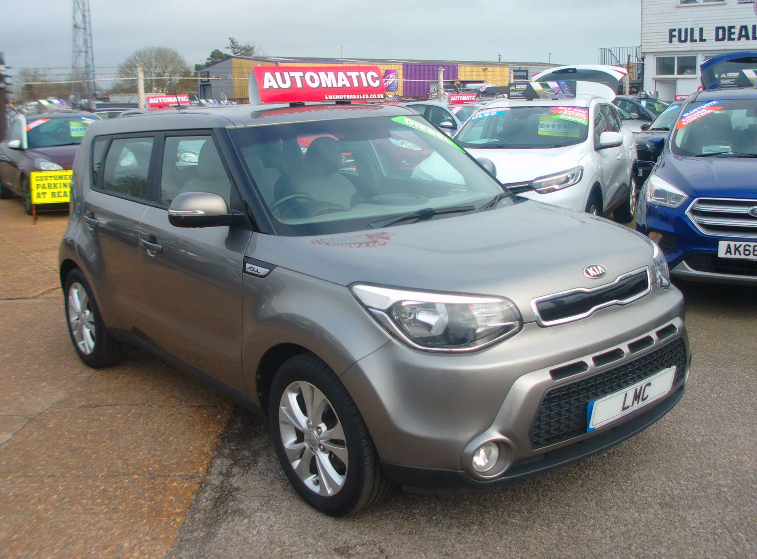 A 2016 KIA SOUL 1.6 CRDi Connect Plus SUV 5dr Diesel DCT Euro 6 (134 bhp) A 2016 KIA SOUL 1.6 CRDi Connect Plus SUV 5dr Diesel DCT Euro 6 (134 bhp)
