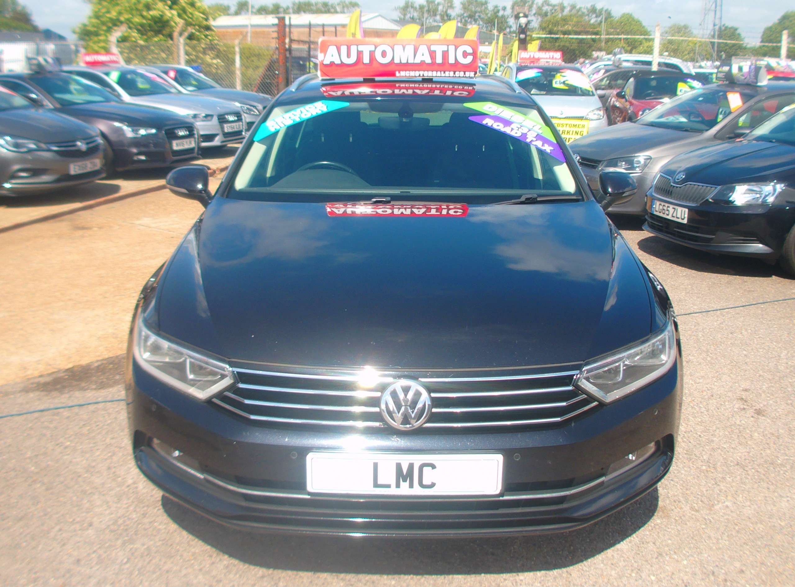 A 2016 VOLKSWAGEN PASSAT 2.0 TDI BlueMotion Tech SE Business Estate 5dr Diesel DSG Euro 6 (s/s) (150 ps) A 2016 VOLKSWAGEN PASSAT 2.0 TDI BlueMotion Tech SE Business Estate 5dr Diesel DSG Euro 6 (s/s) (150 ps)